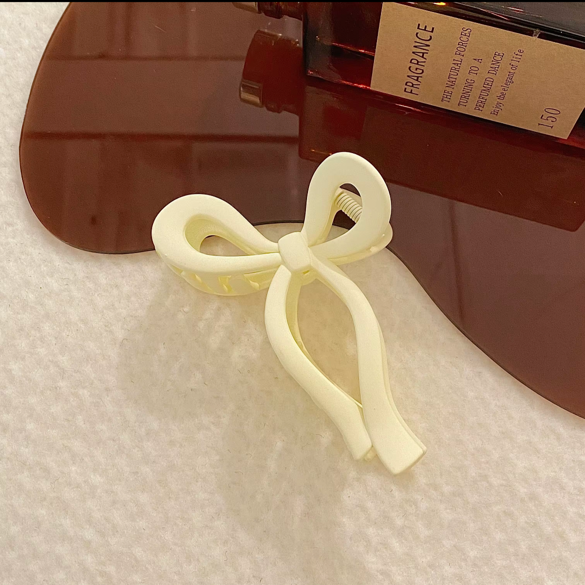 Bow tie Claw Clip