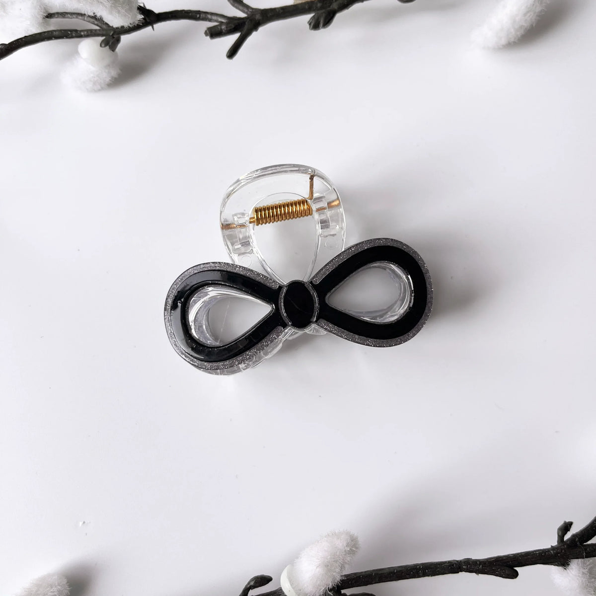 Infinity Loop Claw Black