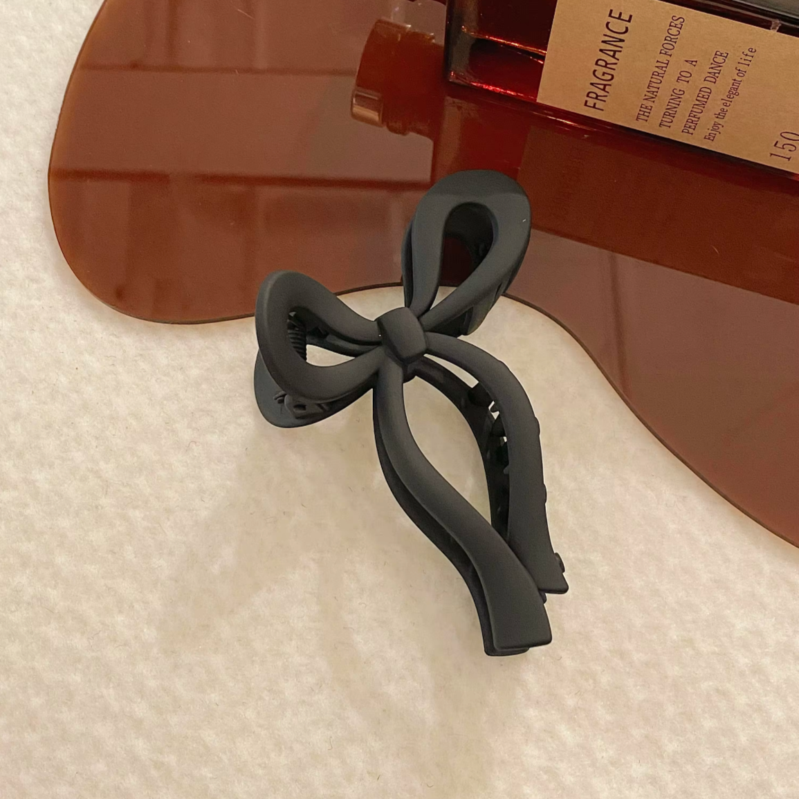 Bow tie Claw Clip