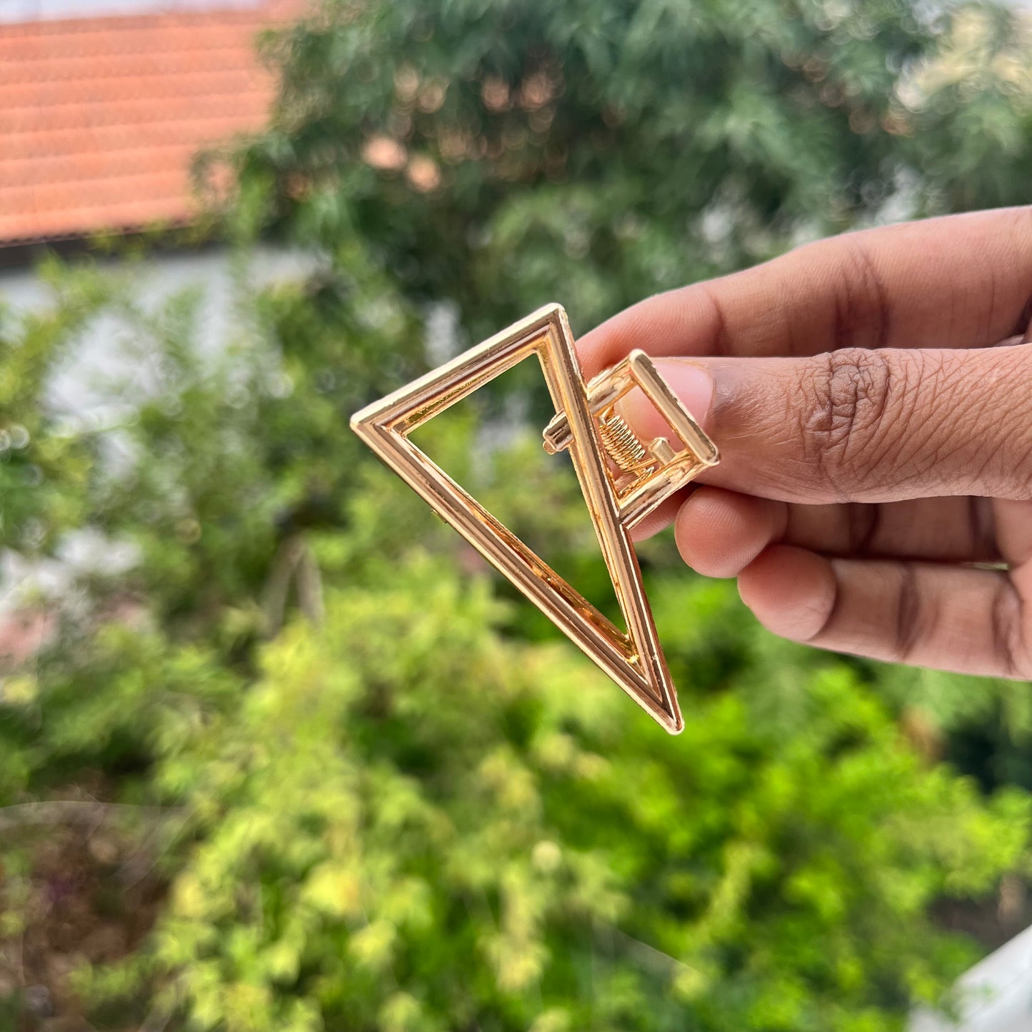 Triangle Metal Claw