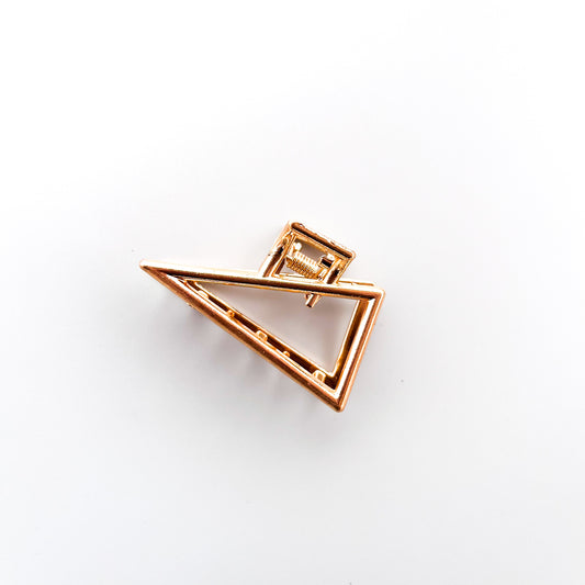 Triangle Metal Claw