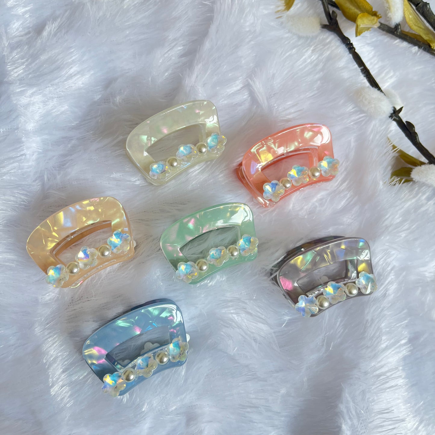 Holographic Stoned Claw
