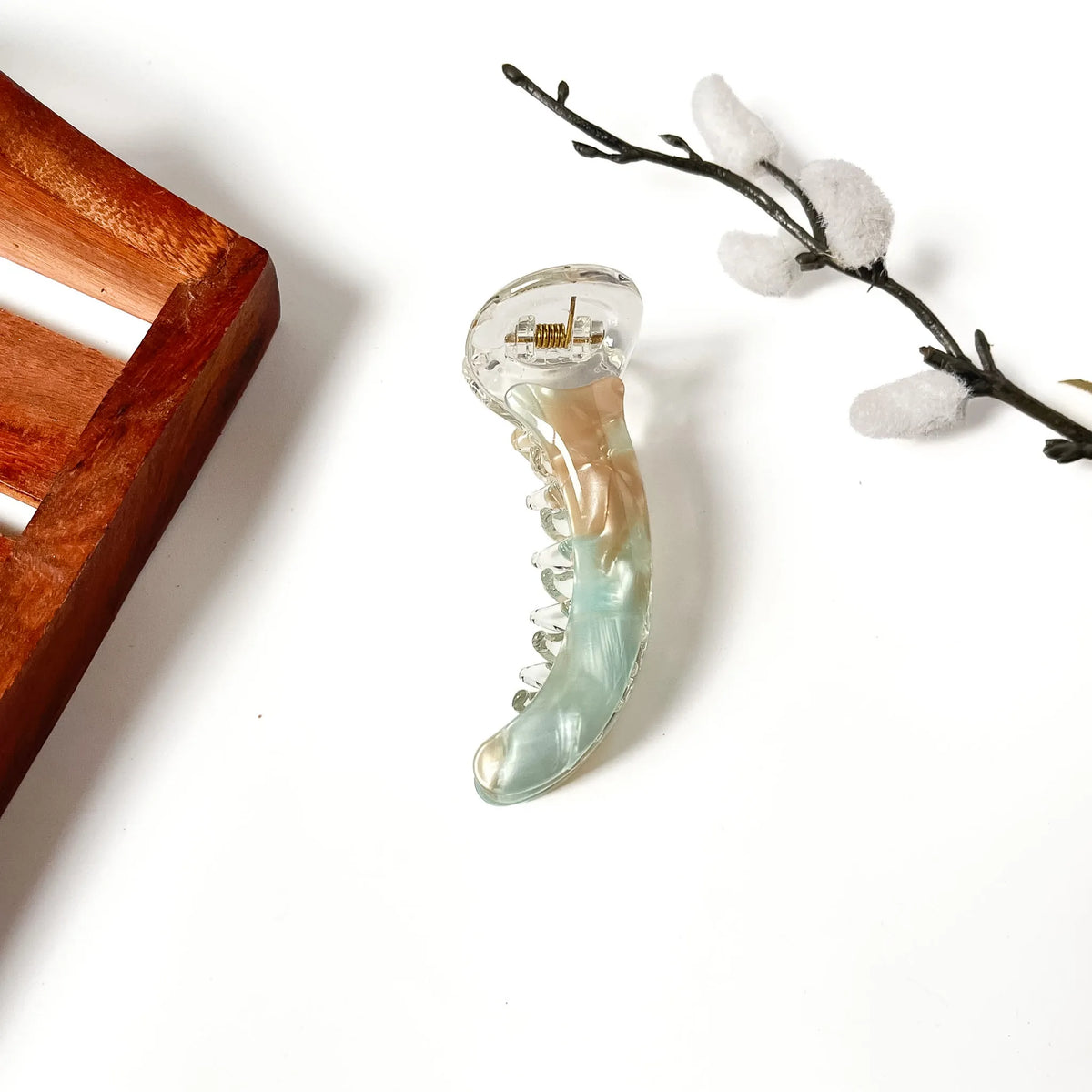 Seafoam mint green and peach marble banana clip, 8 cm pastel banana clip