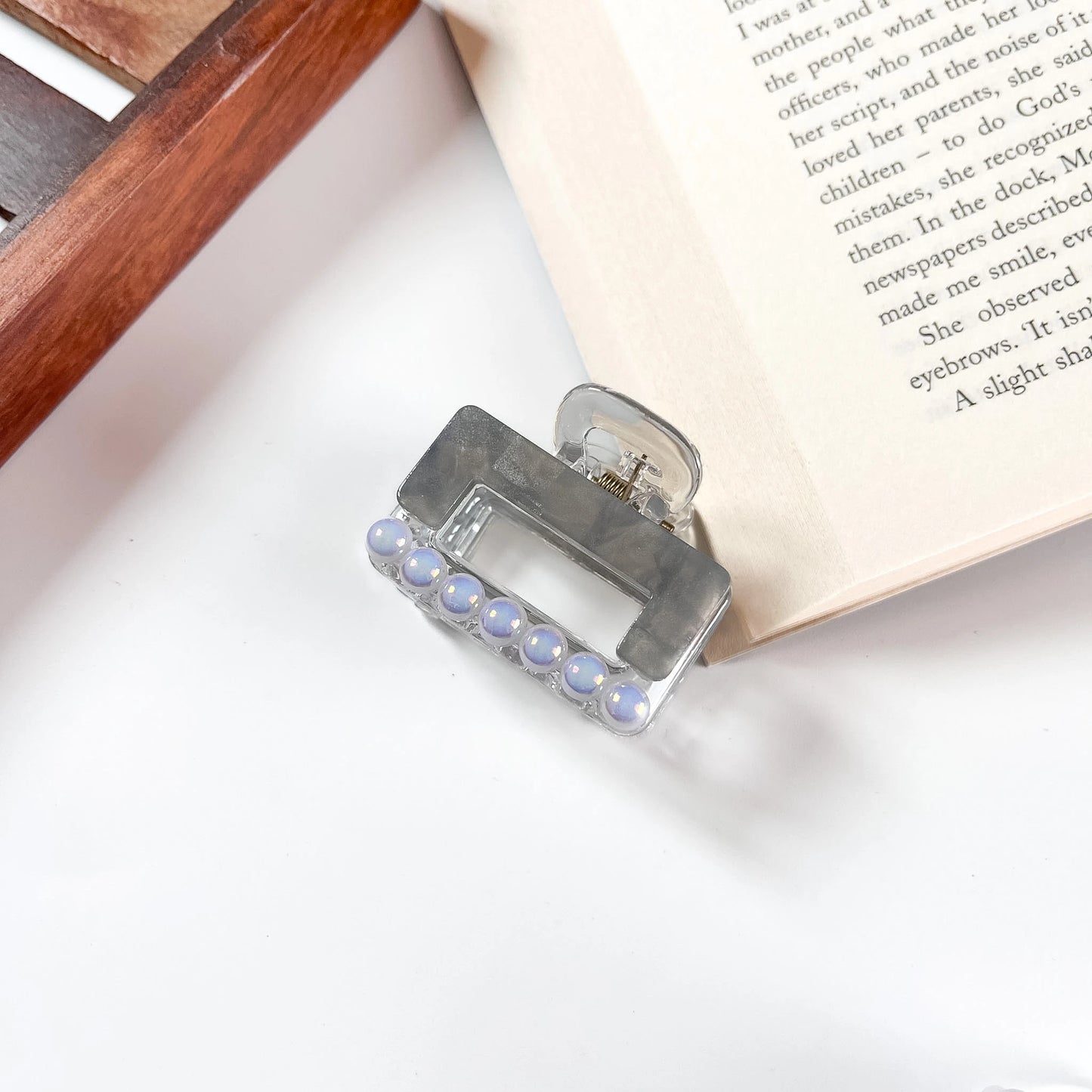 Charcoal pearl bead mini claw clip for women