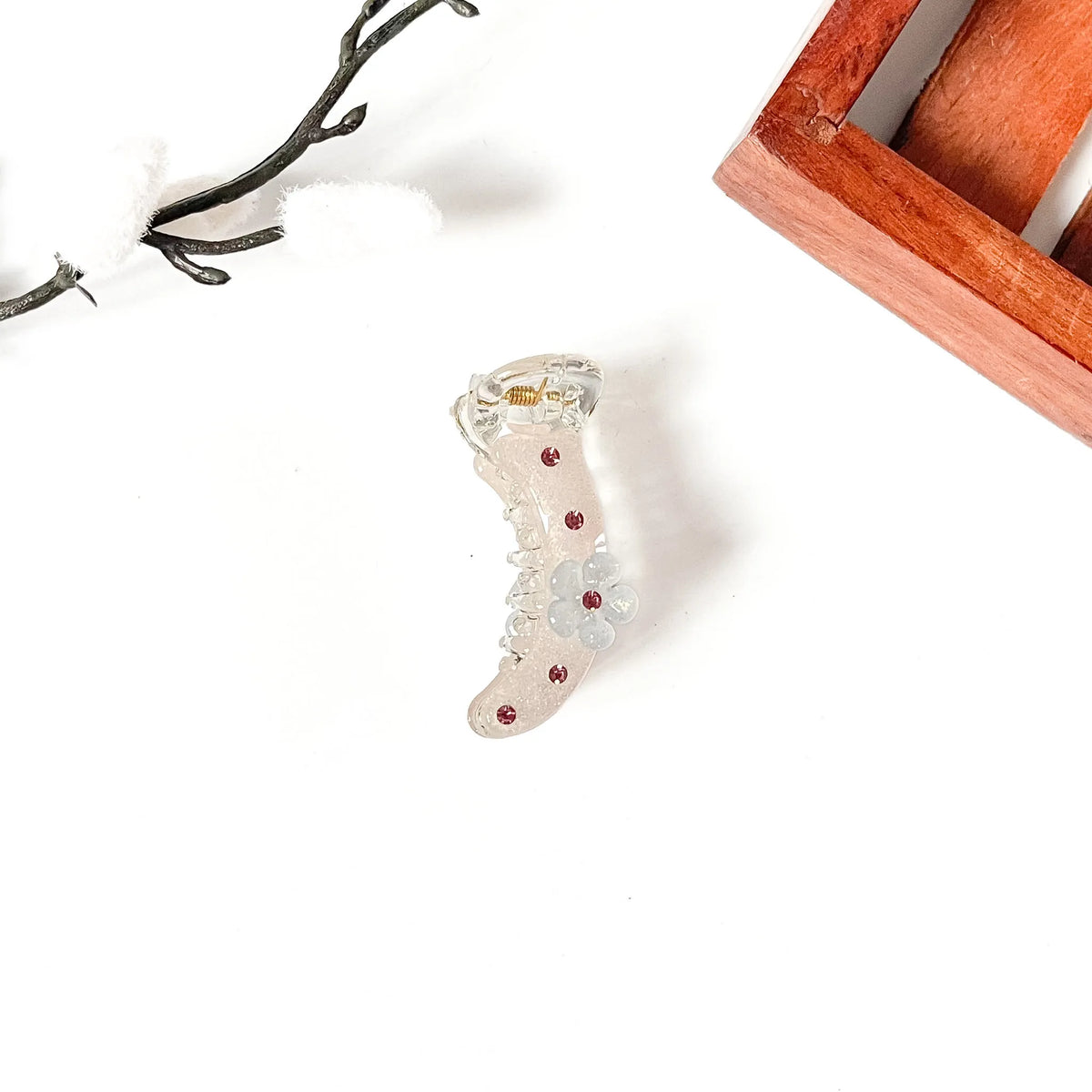 Peach radiant flower banana clip with glitter barrel and stacked petals, 5cm small