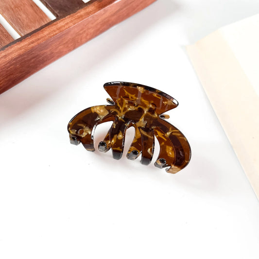 Amber tortoiseshell claw clip for thick hair