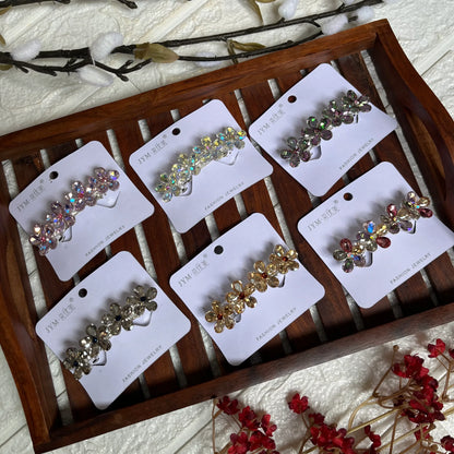 Elegant Flower Center Clip