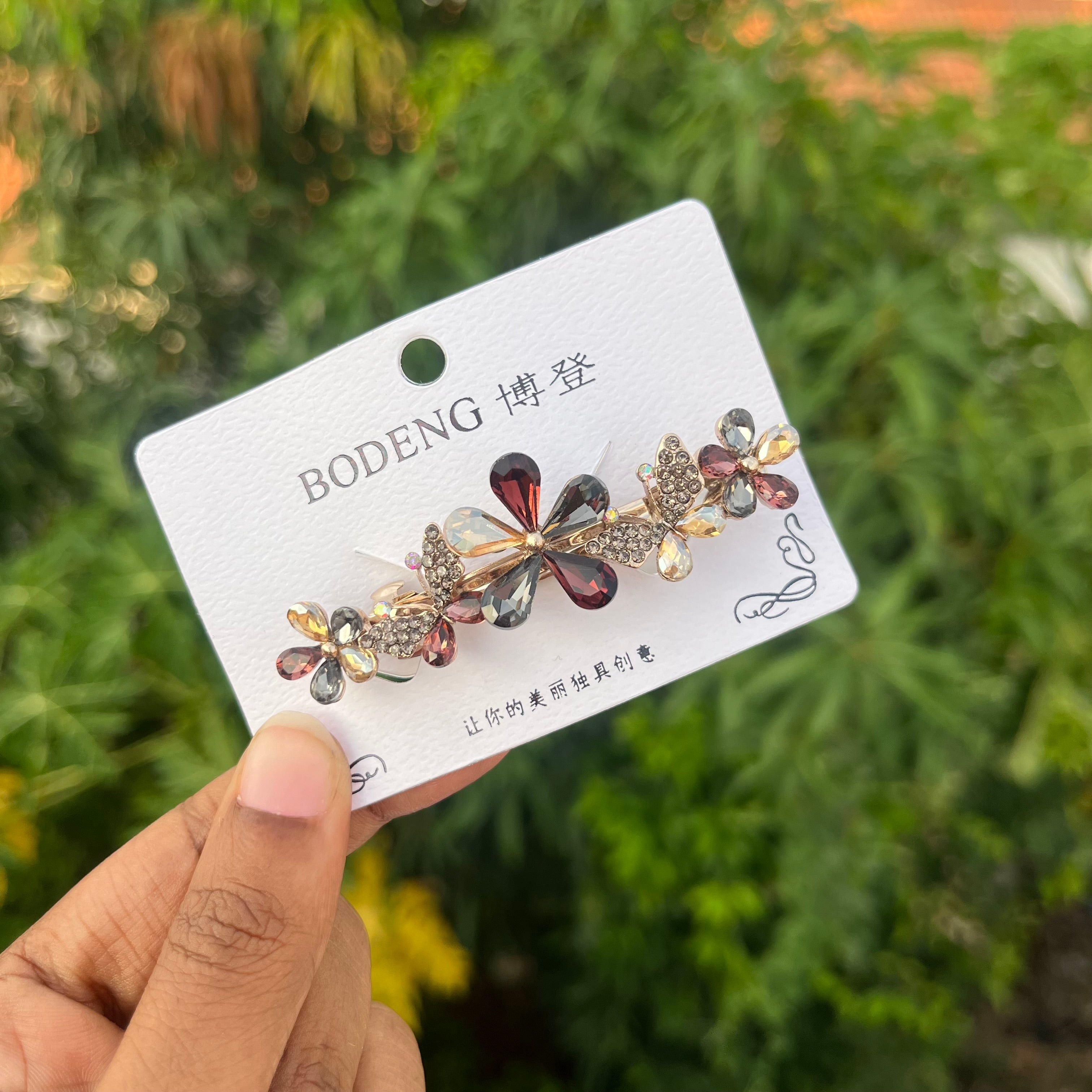 Crystal Blossom Center Clip