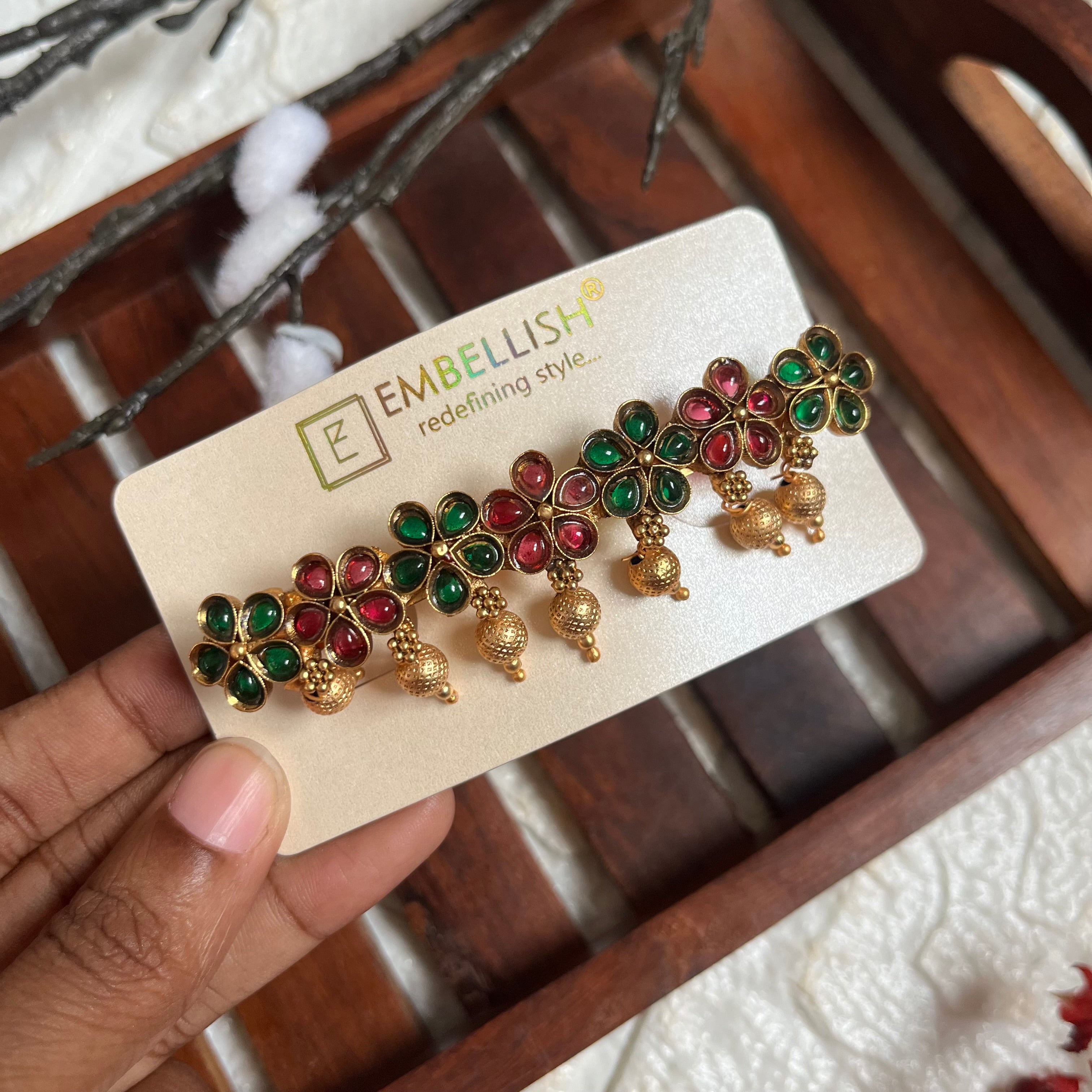 Divine Bloom Center Clip