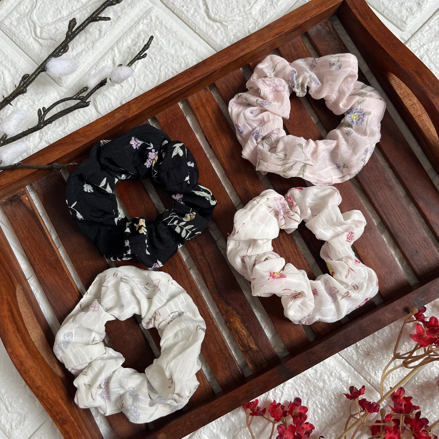 Vintage Garden Scrunchie - Kaithogai