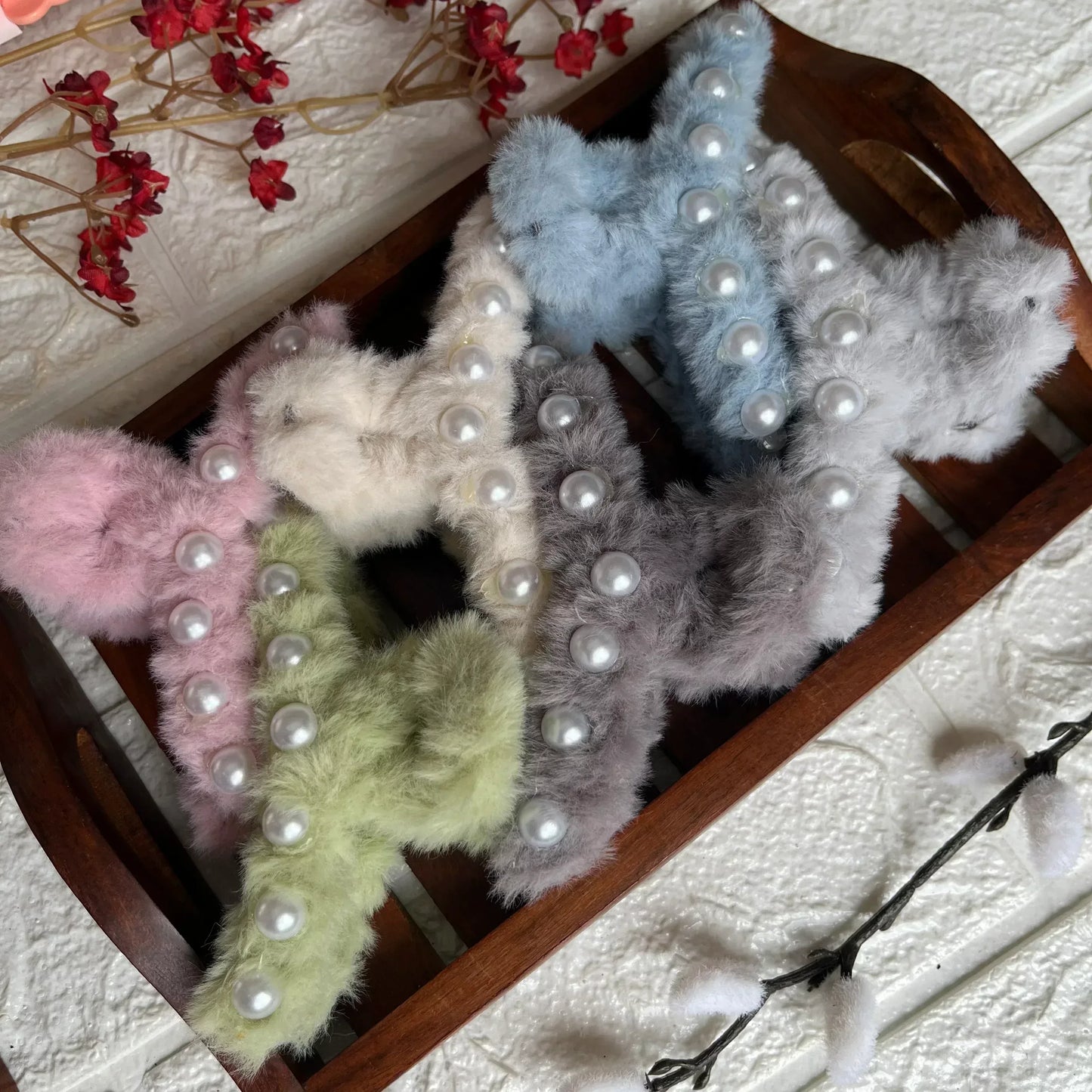 Furry Pearl Claw - Kaithogai