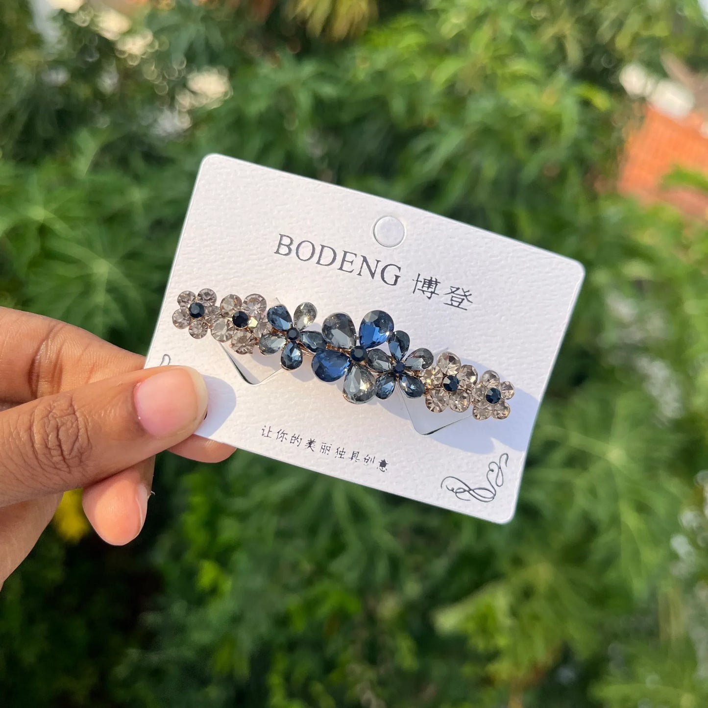 Floral Center Clip Blue