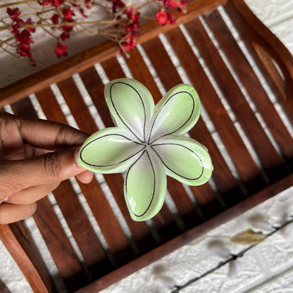 Sketch Petal Claw Green