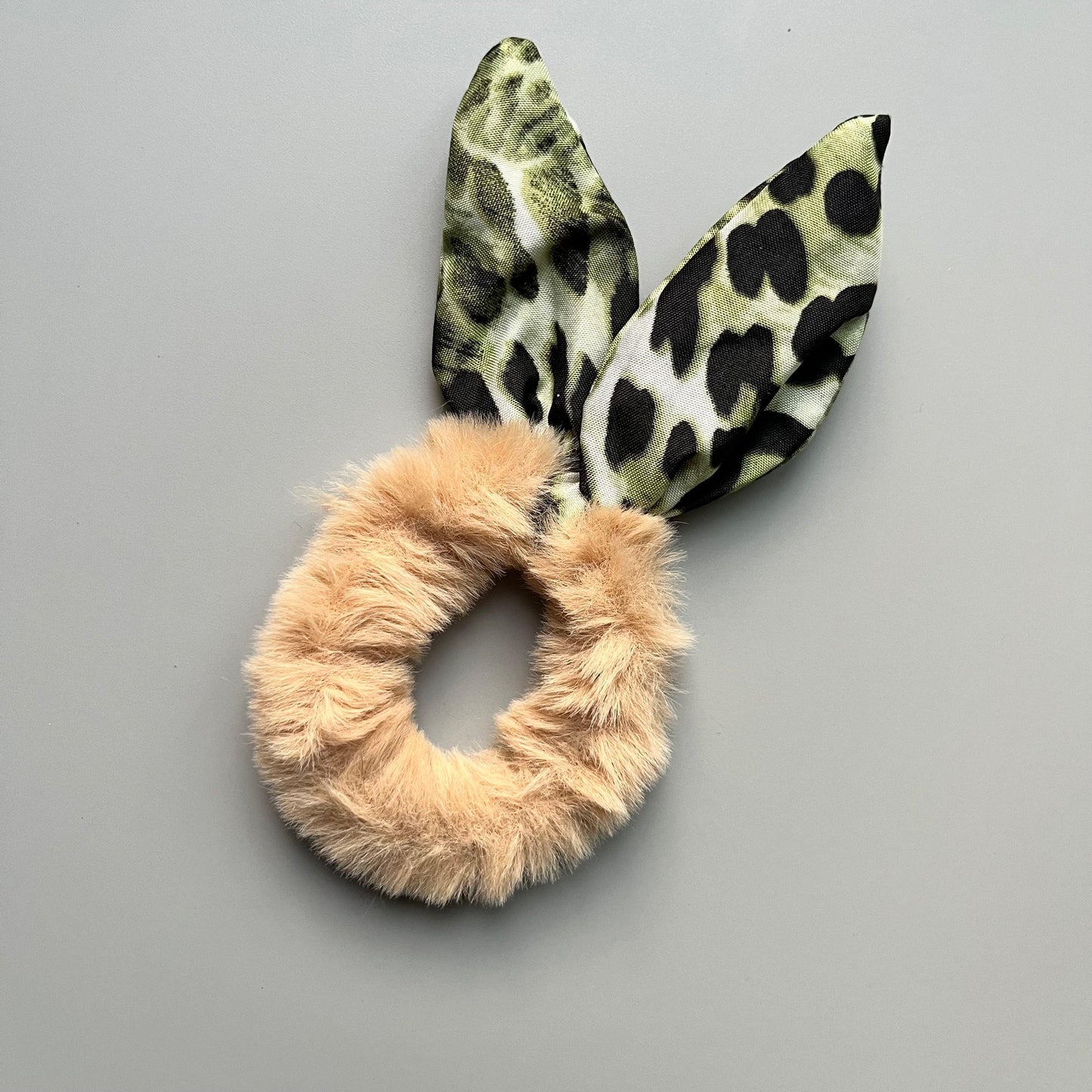 Bunny Fur Scrunchie - Kaithogai