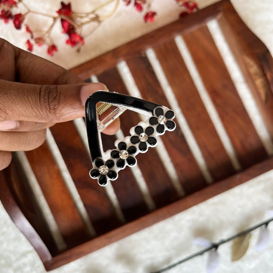 Floral Edge Claw - Kaithogai