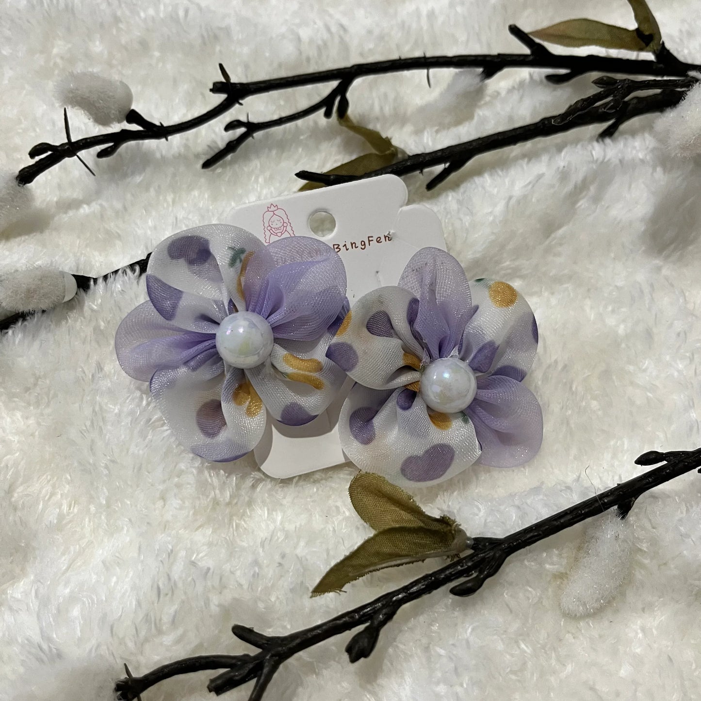 Petal Pearl Clip - Kaithogai