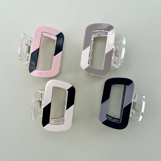 Chic Frame Claw
