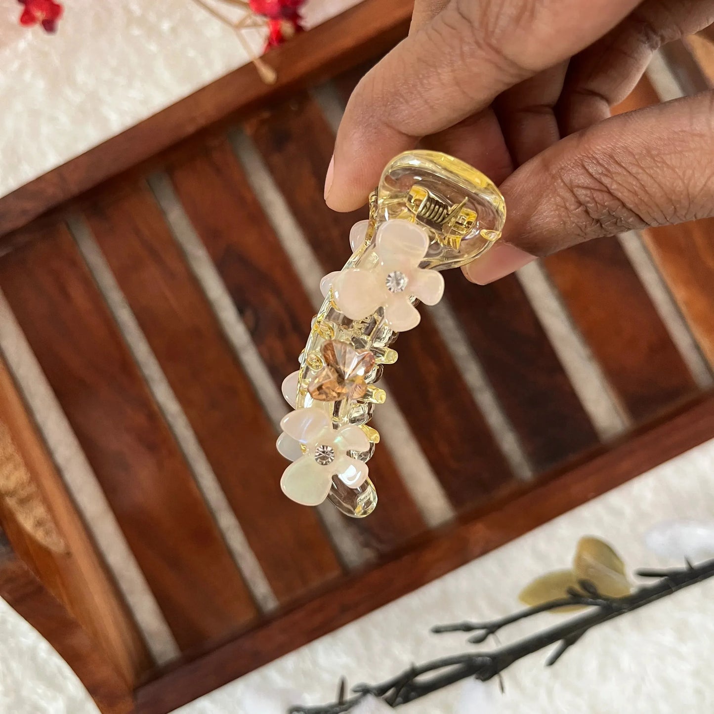 Flutter Banana Clip - Kaithogai