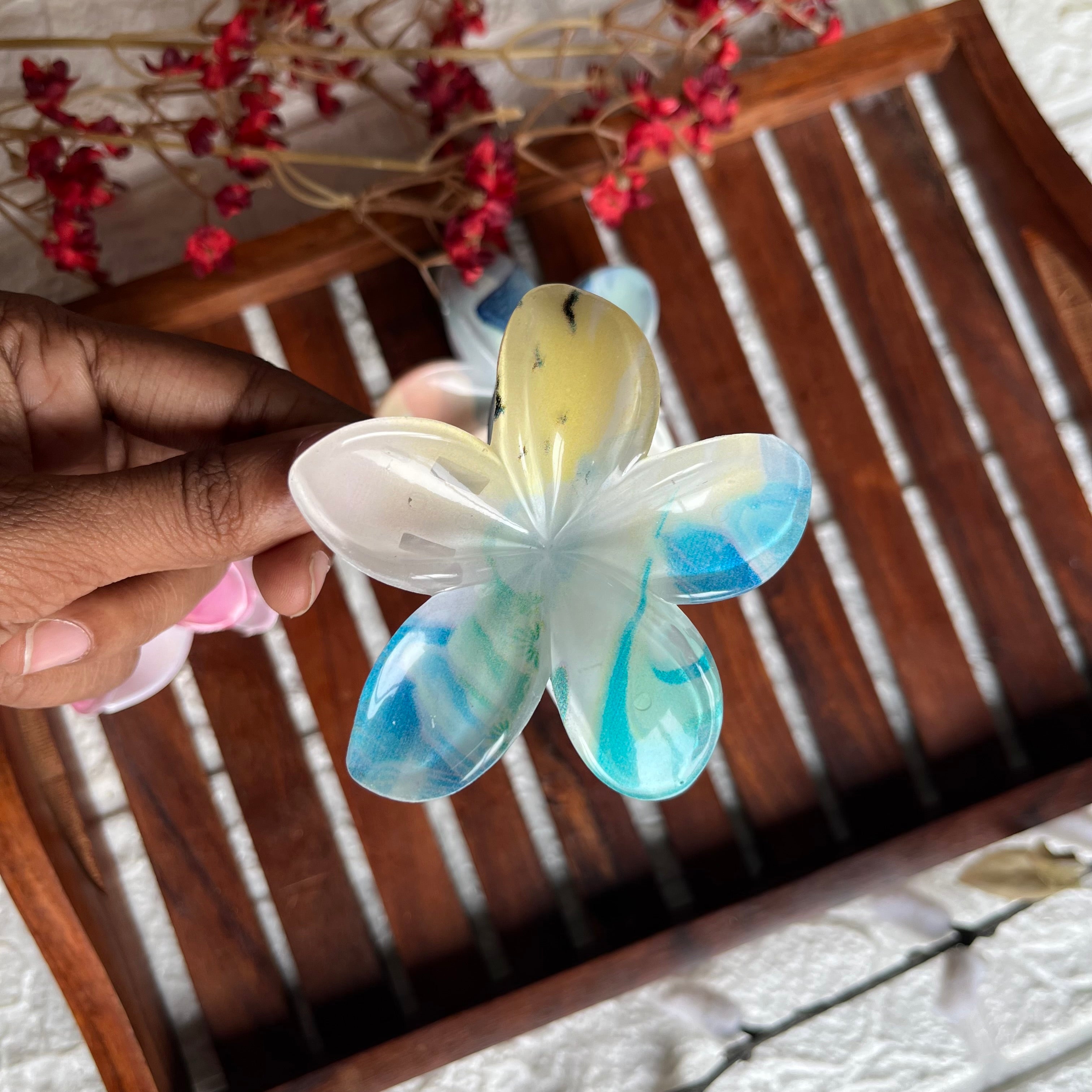 Watercolor Blossom Claw