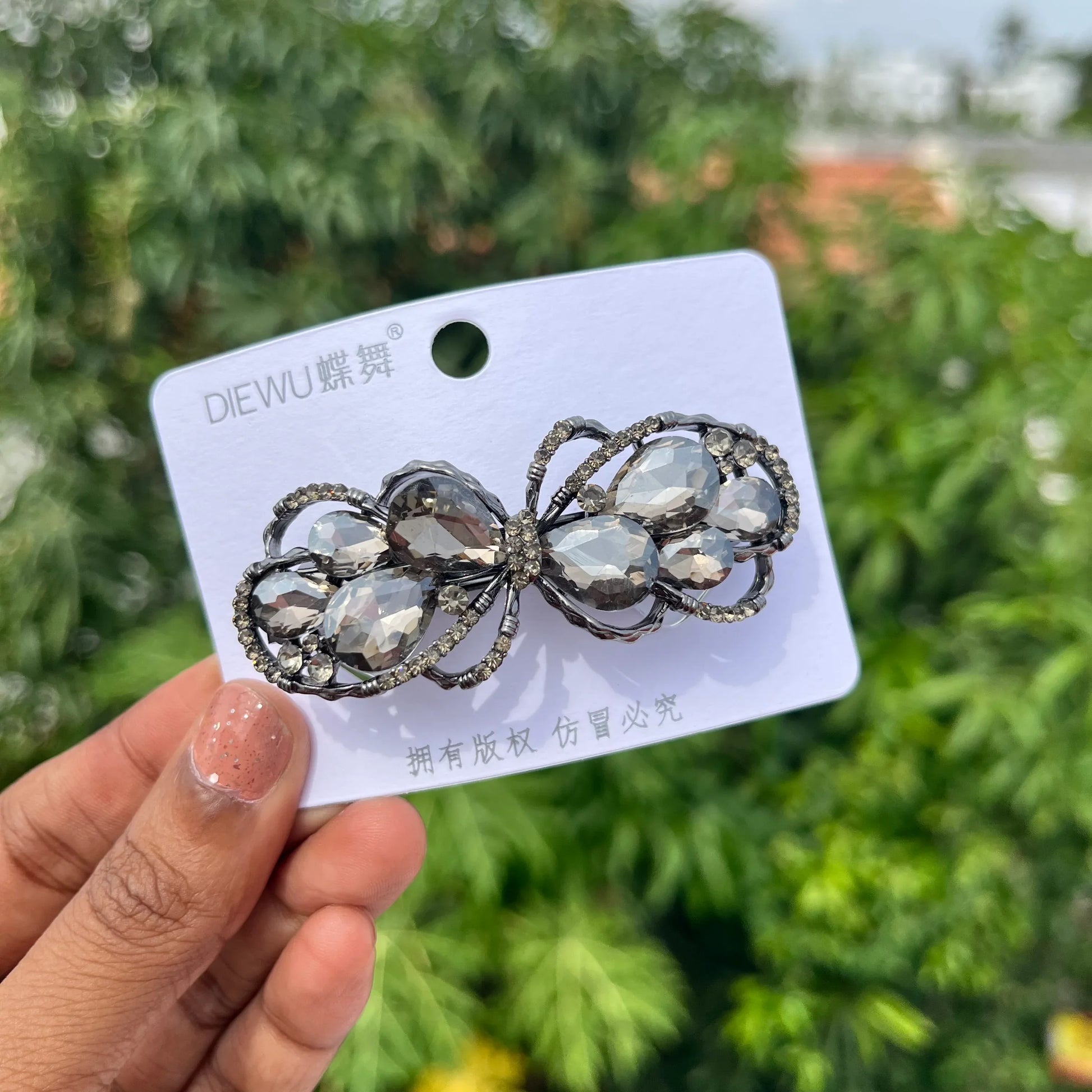 Midnight Bow Center Clip Grey