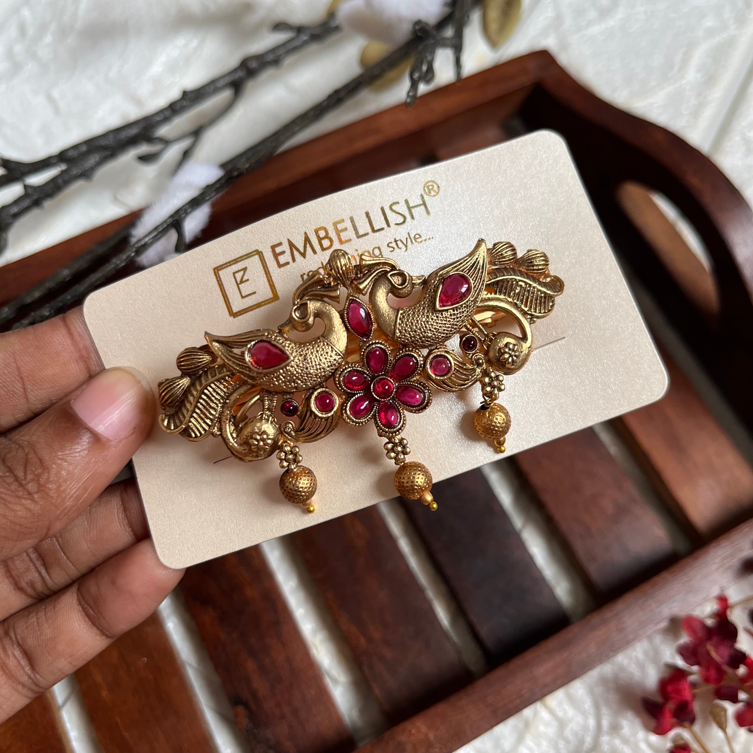 Antique Peacock Center Clip