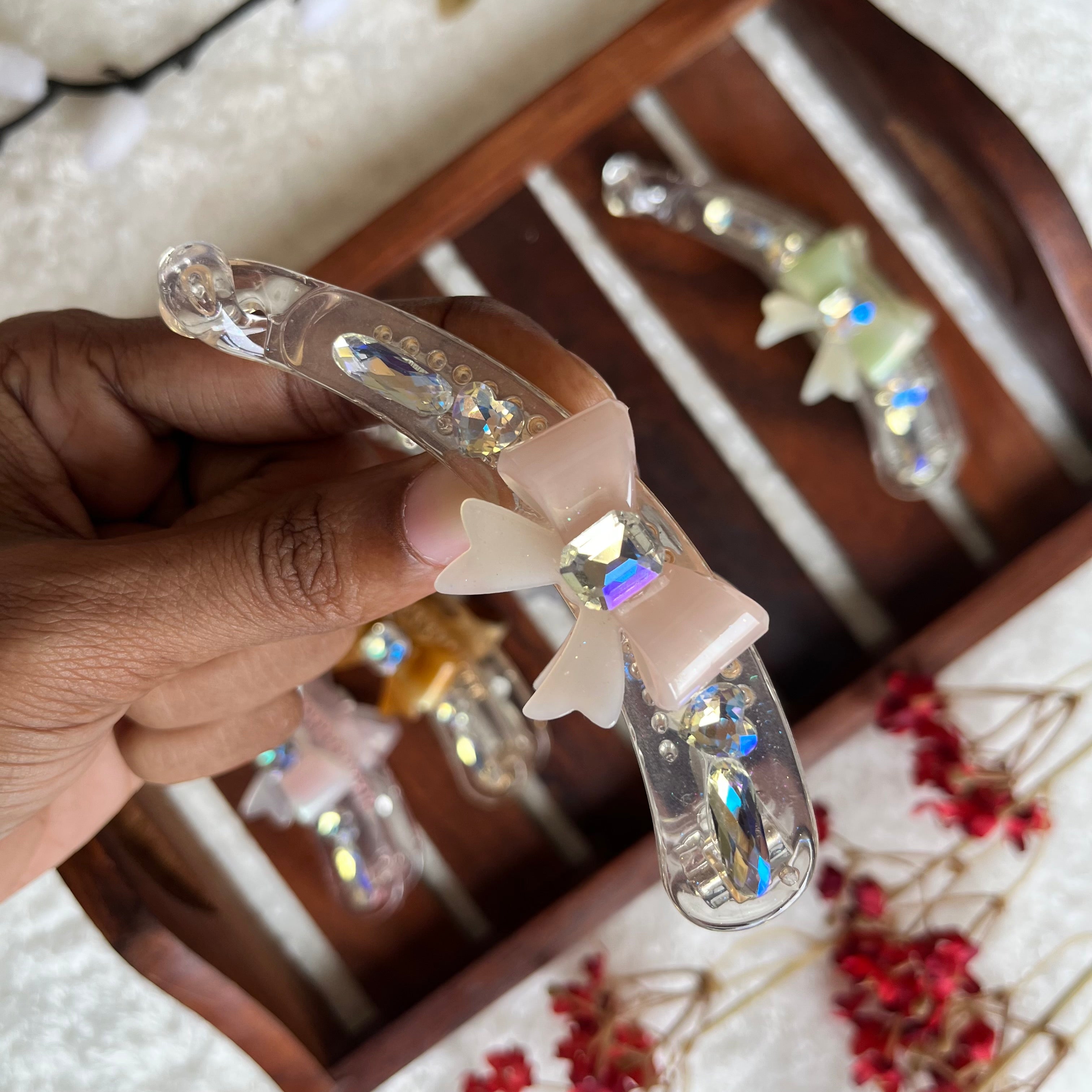 Crystal Bow Banana Clip - L