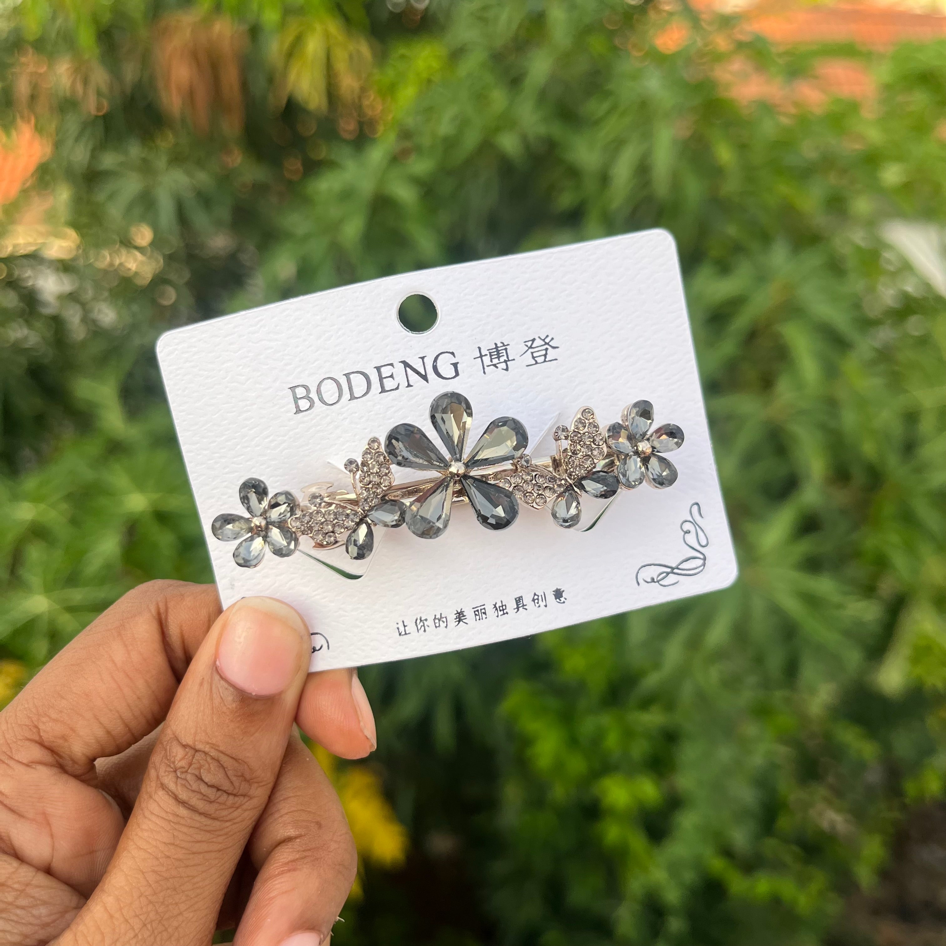 Crystal Blossom Center Clip