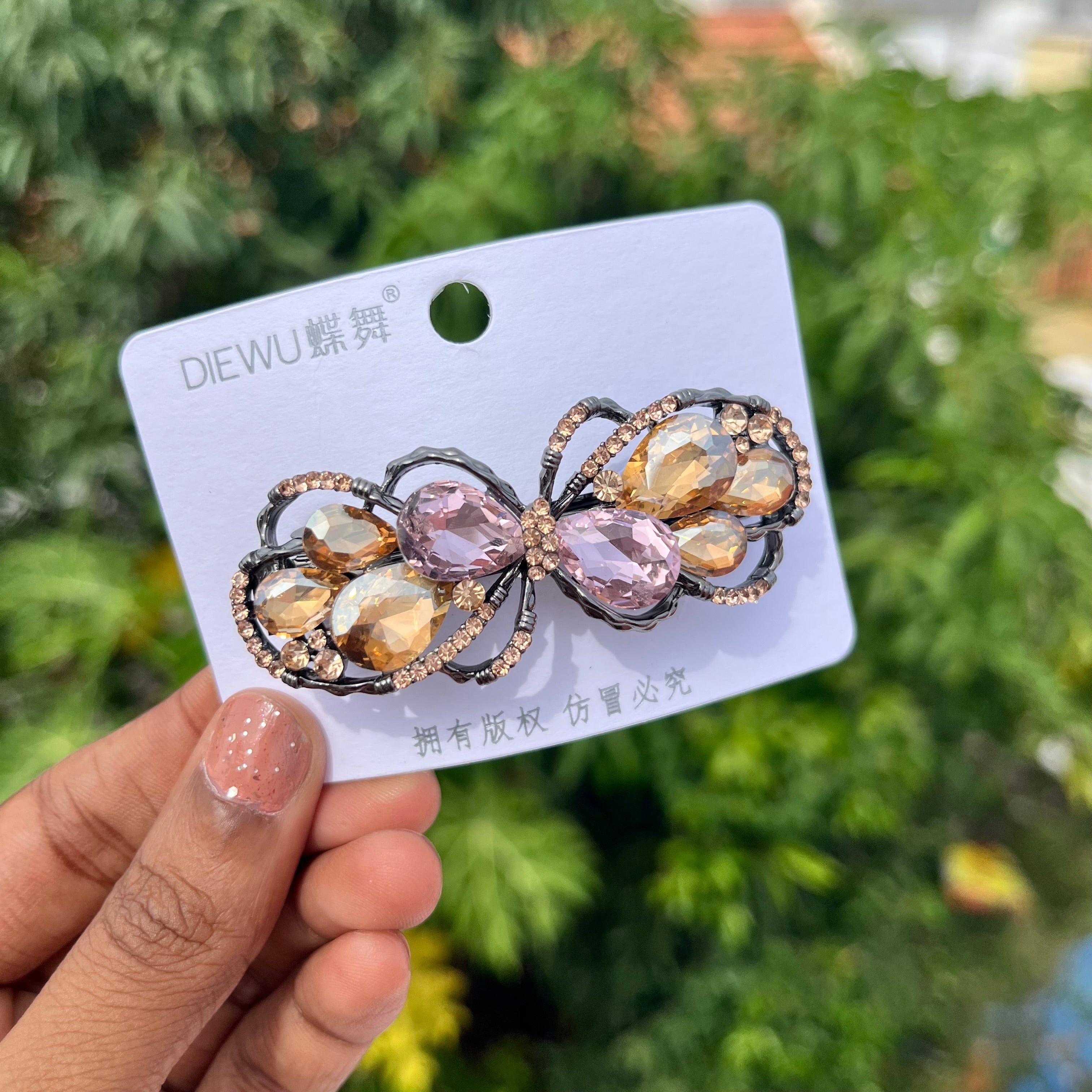 Midnight Bow Center Clip