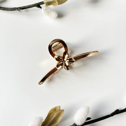 Floral Metal Claw Loop