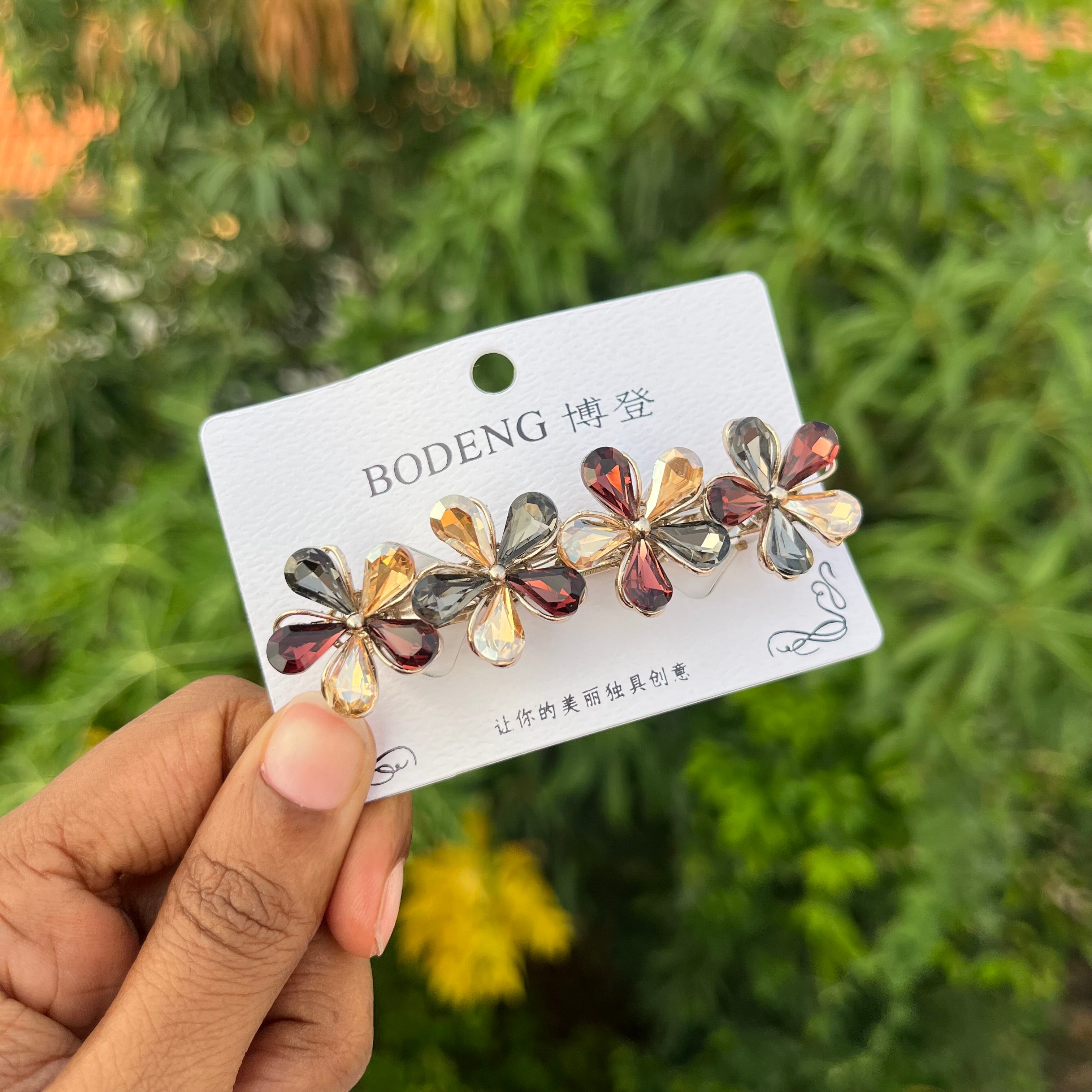 Five Petal Flower Center Clip