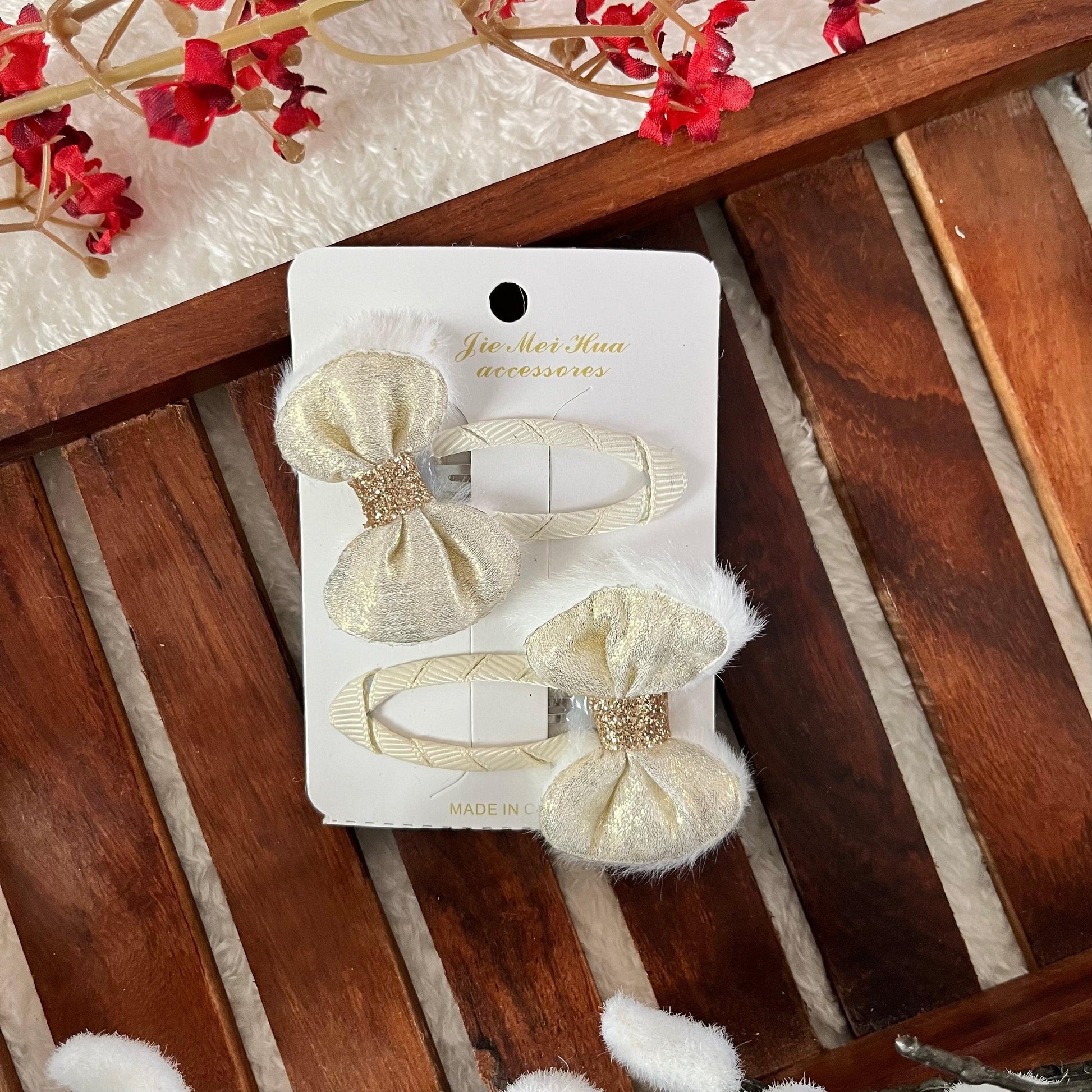 Dreamy Bow Clips White