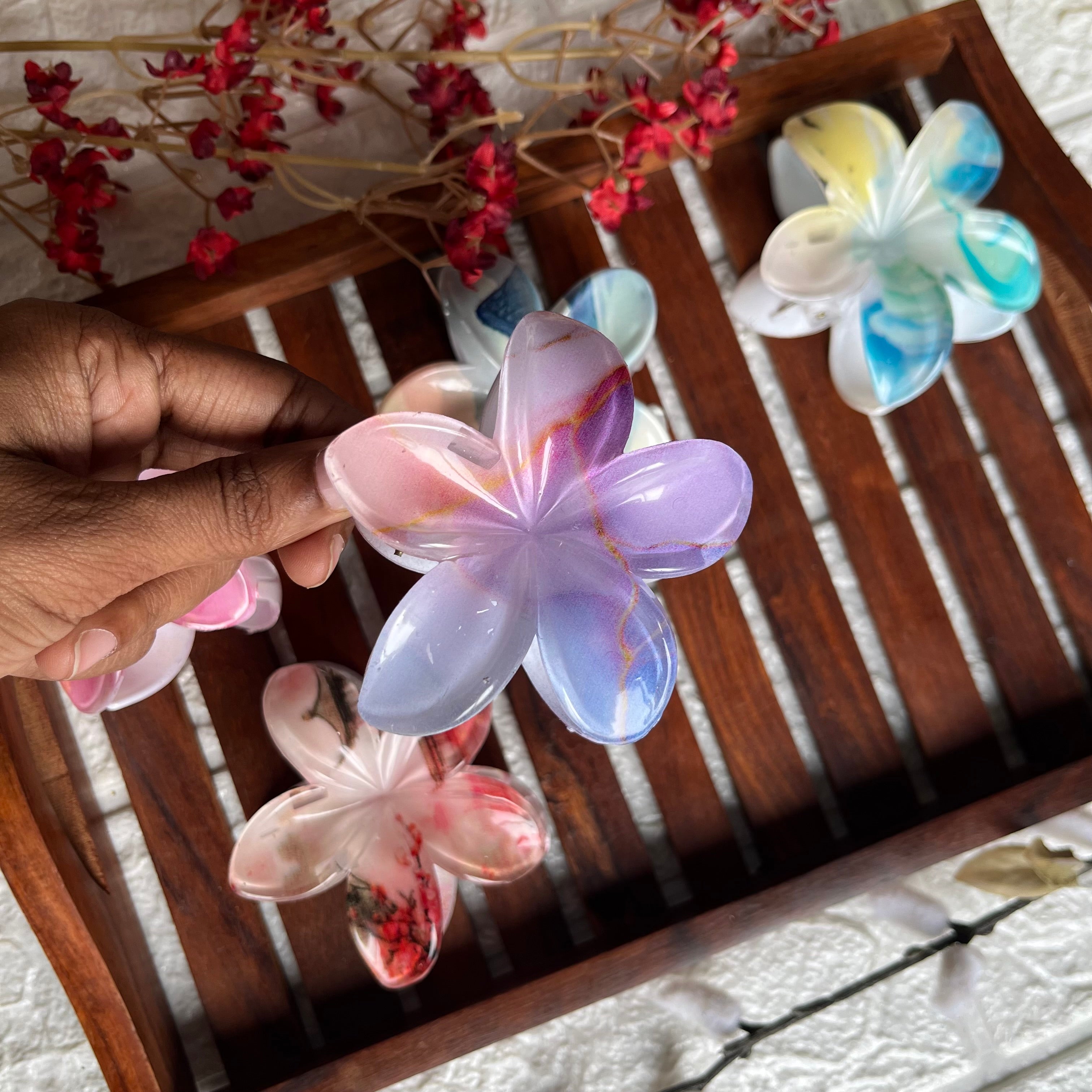 Watercolor Blossom Claw