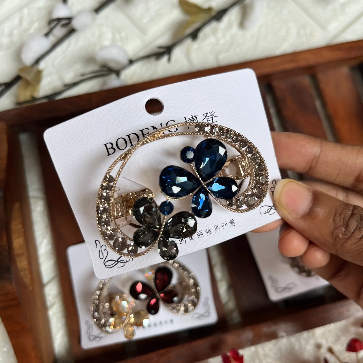 Butterfly Center Clip Blue