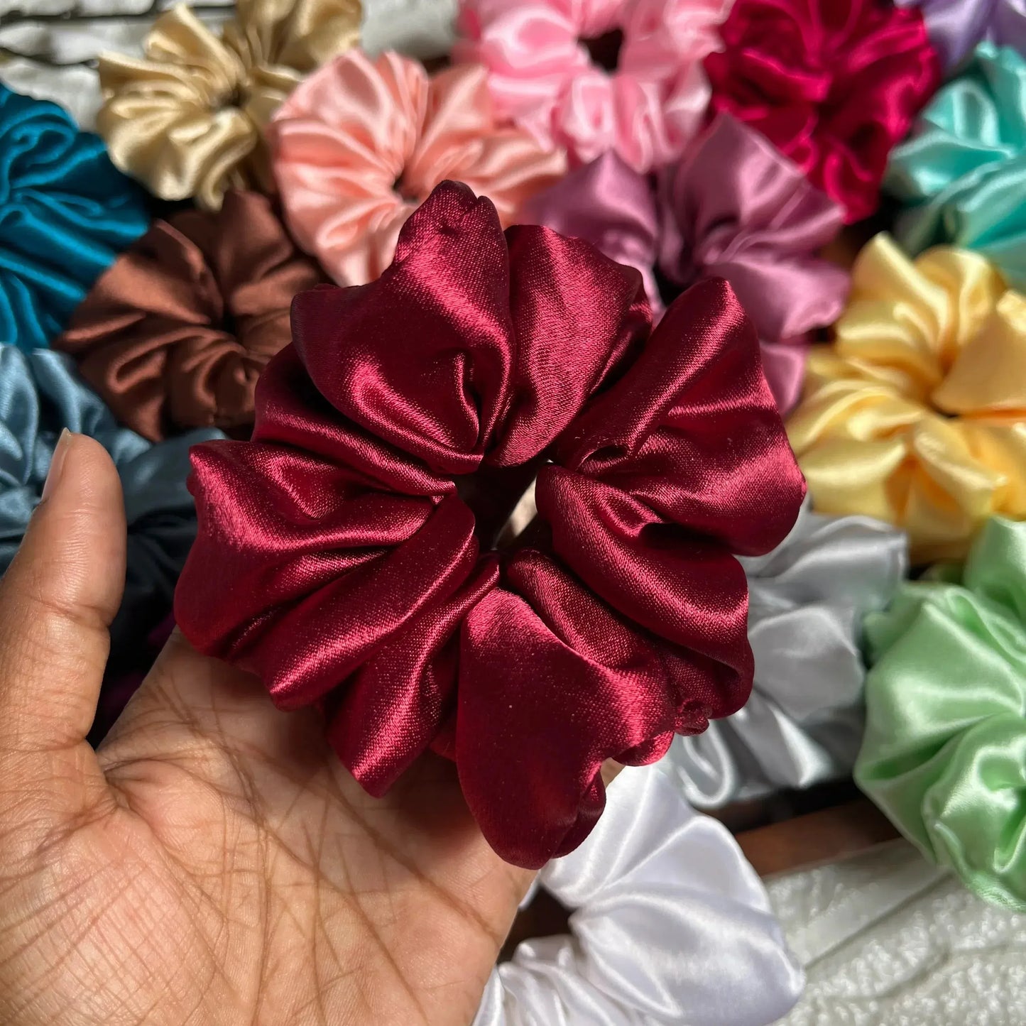 Satin Scrunchie – Smooth & Shine - Kaithogai