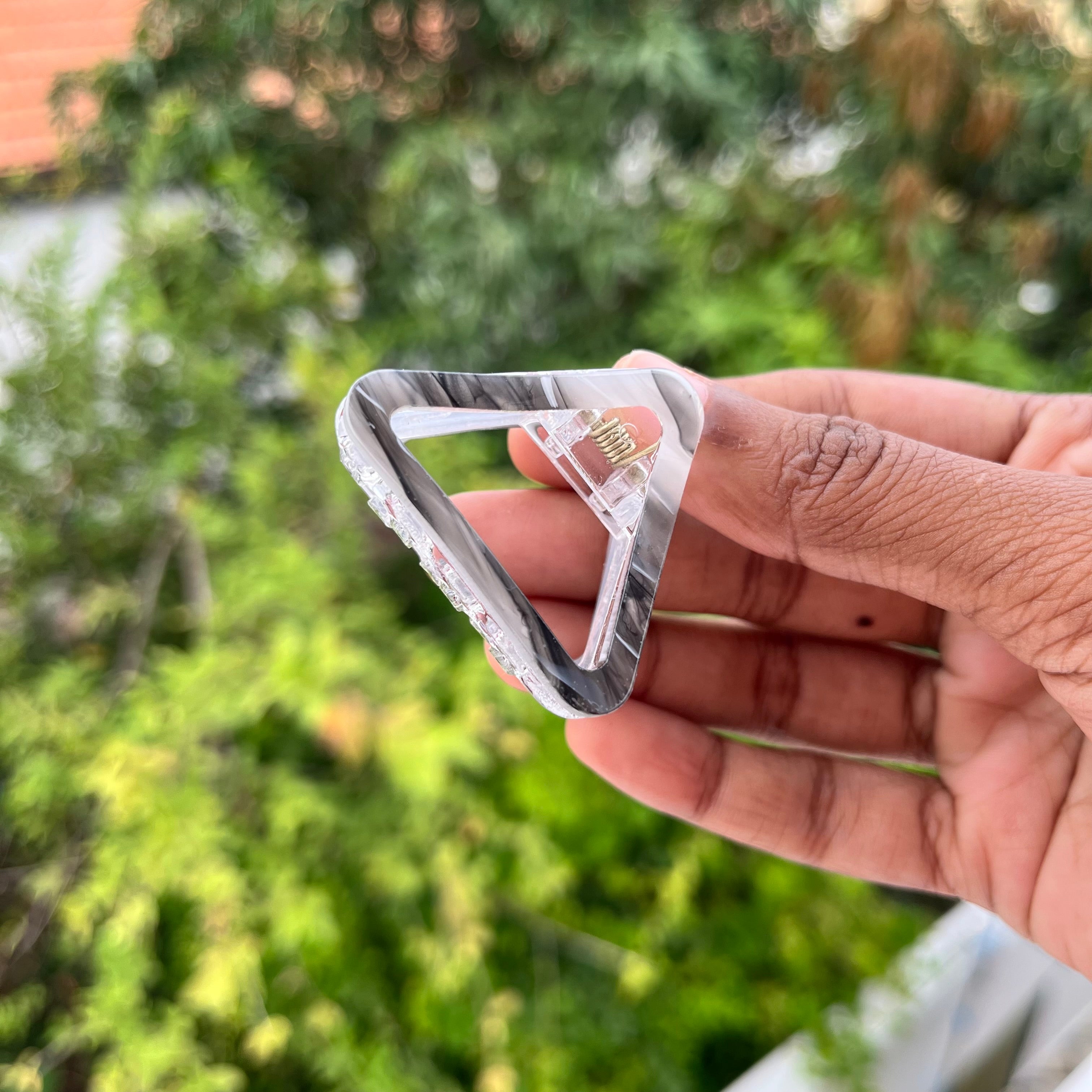 Minimal Triangle Hair Claw