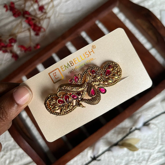 Antique Peacock Center Clip Pink