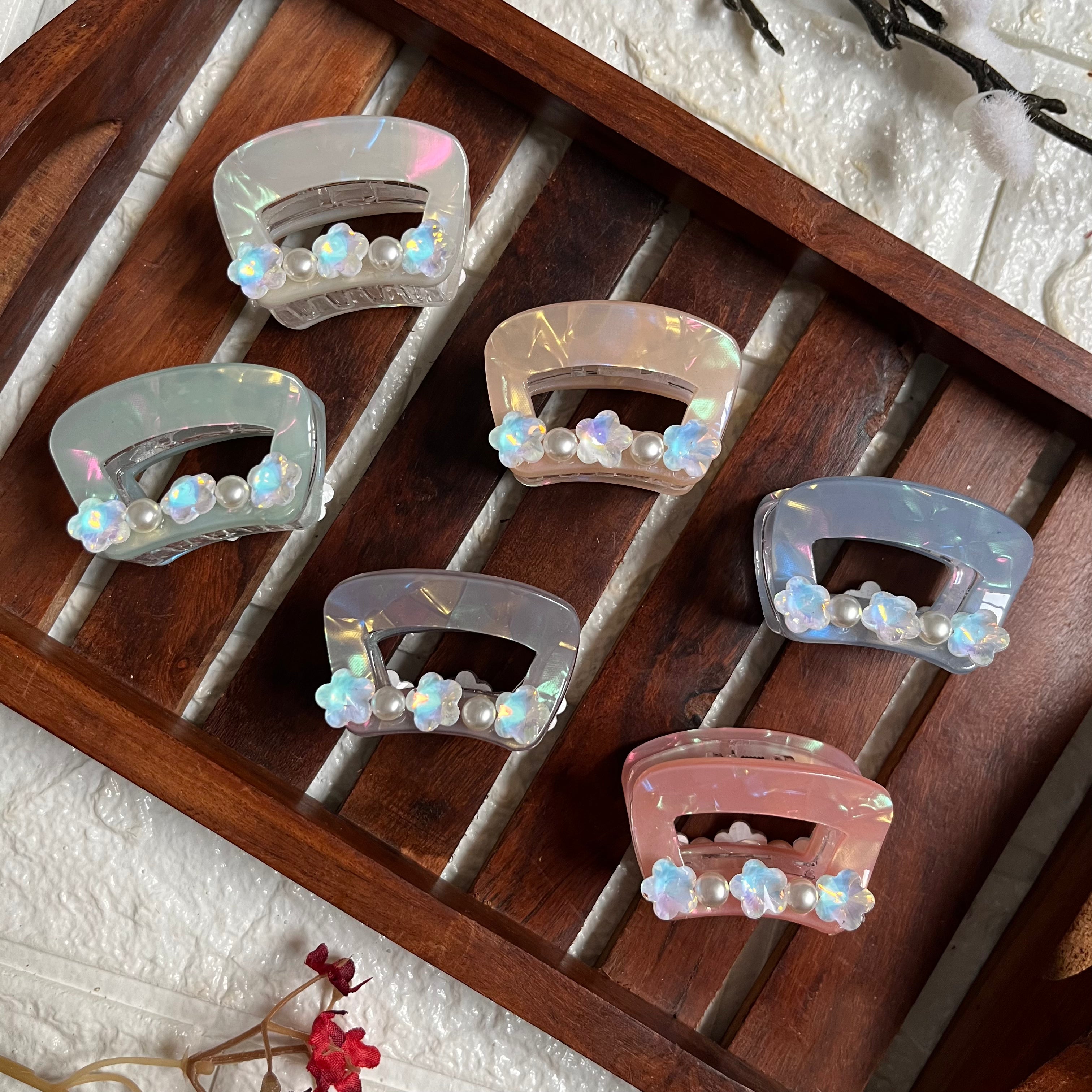 Holographic Stoned Claw