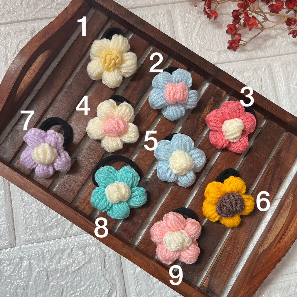 Yarn Bloom Hair Tie