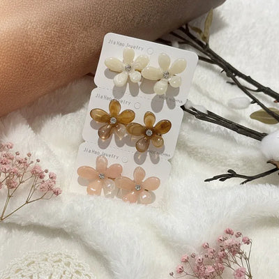 Soft Blossom Clip - Kaithogai