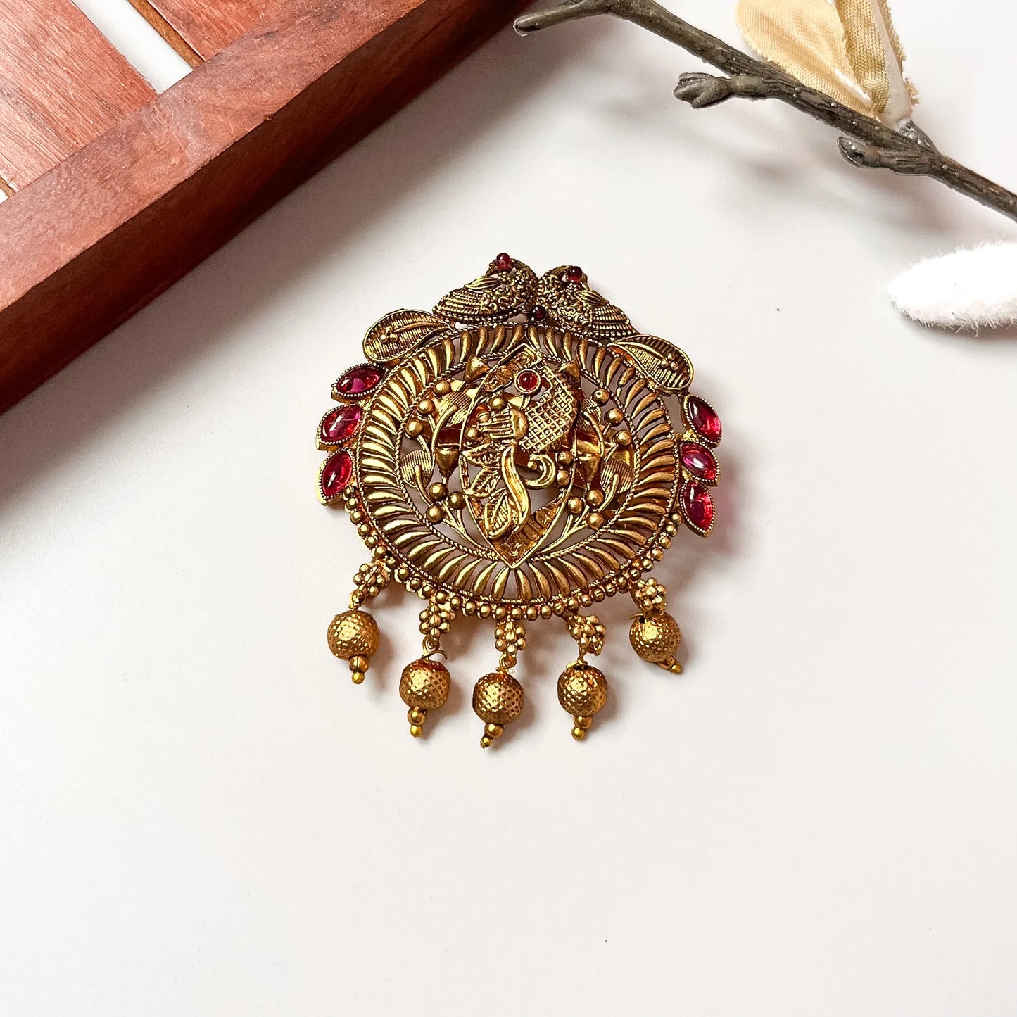 Grand dual peacock barrette with deep burgundy red gemstones, antique gold finish, 2.5cm
