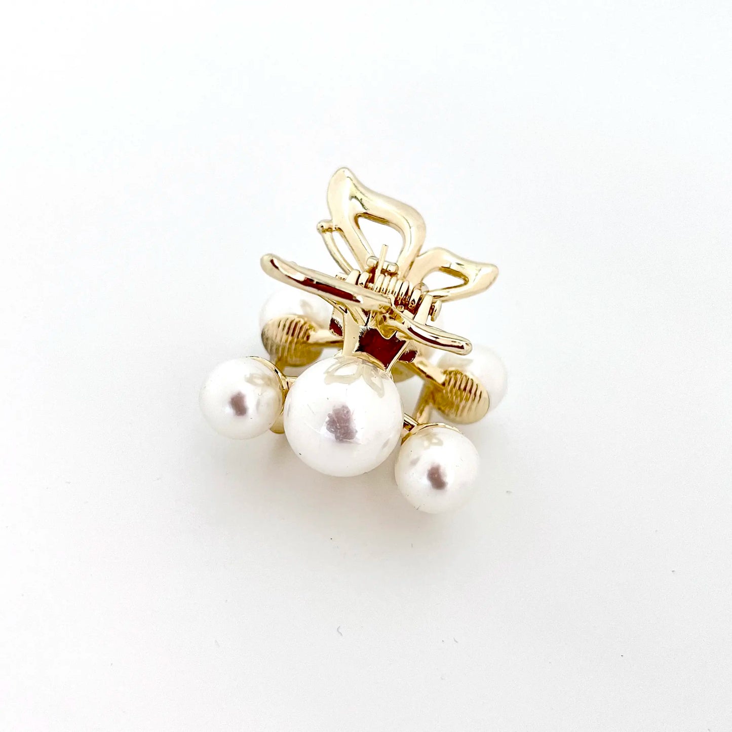 Zaya Pearl Cluster Claw