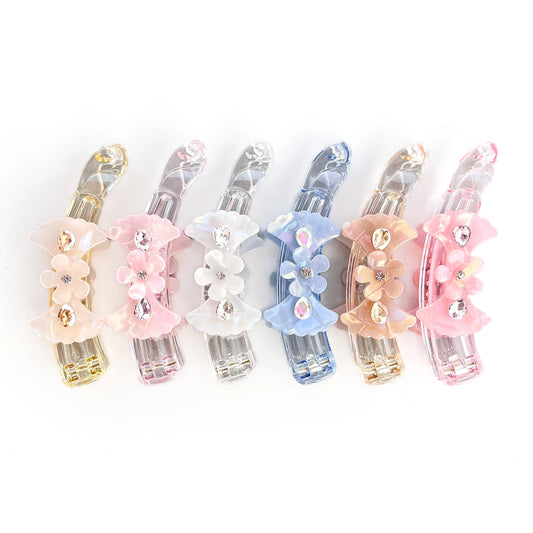 Pearl Petal Banana Hair Clip – Elegant 9cm
