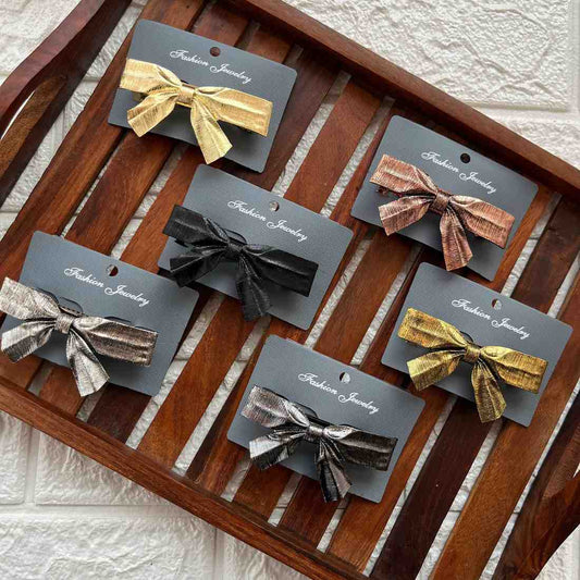 Metallic Bow Center Clip