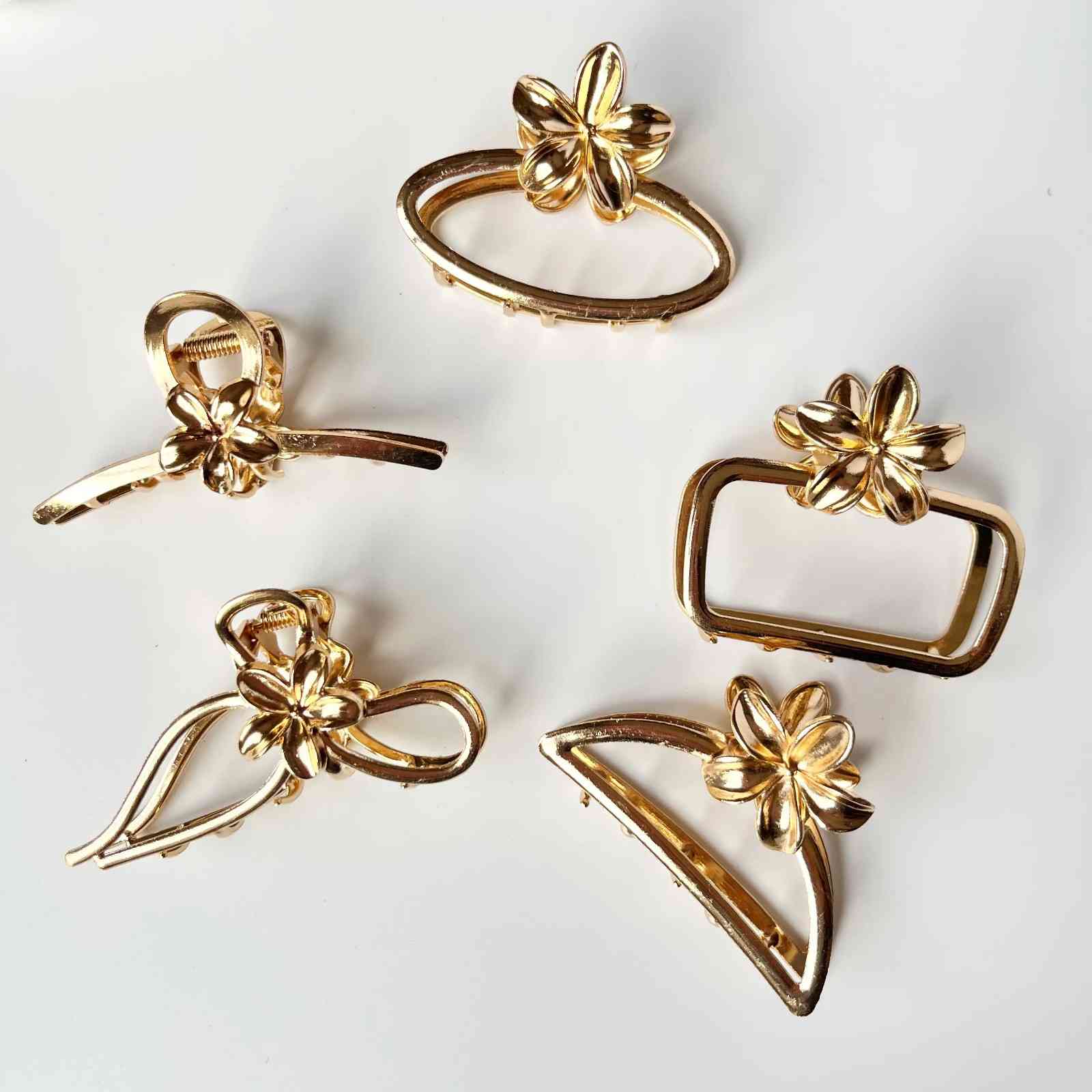 Floral Metal Claw