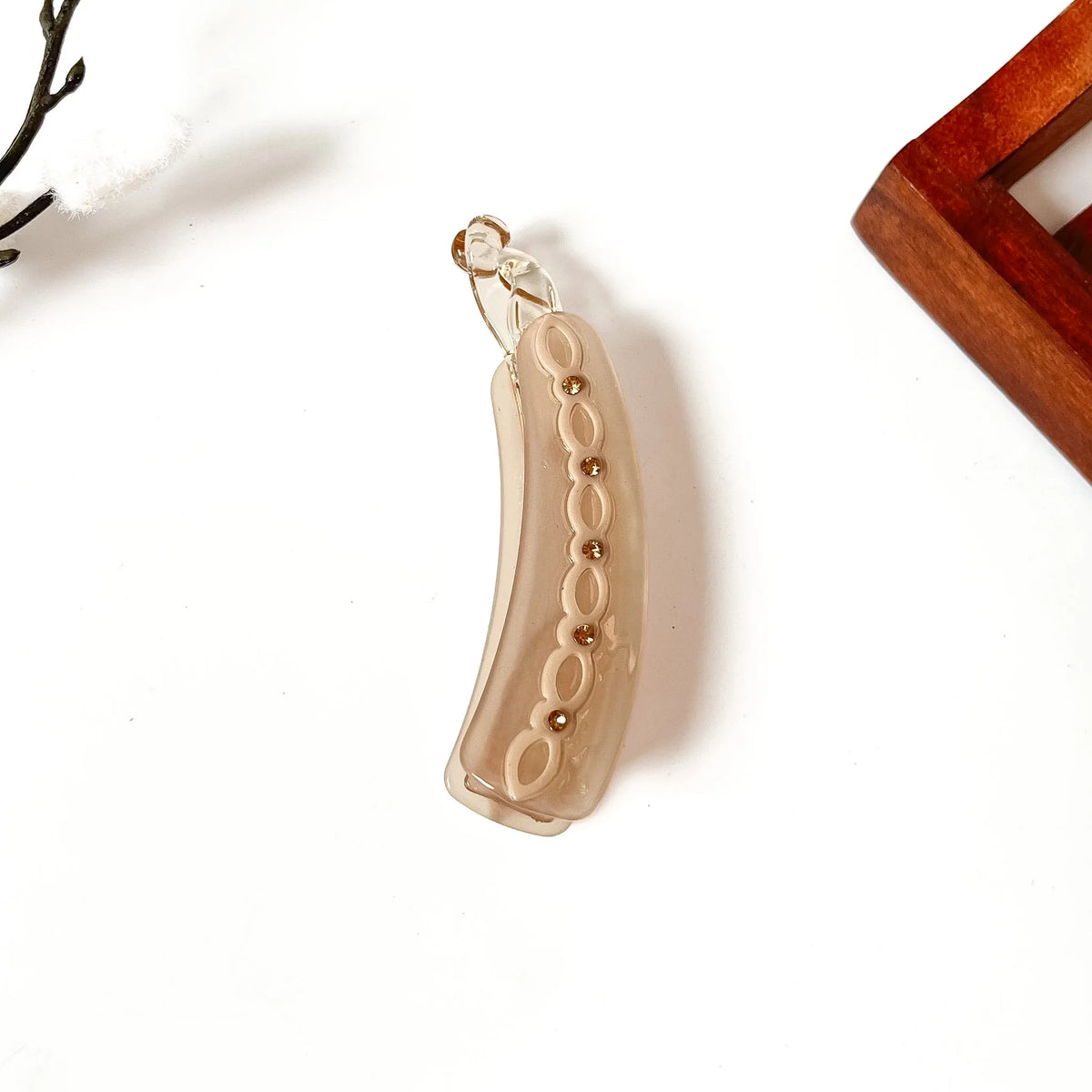 Champagne beige scalloped gem lock banana clip with gems and locking mechanism, medium 8cm