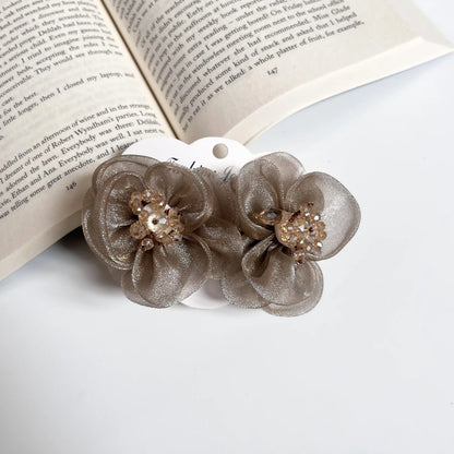 Dewdrop Floral Barrette – Elegant Center Hair Clip Gold