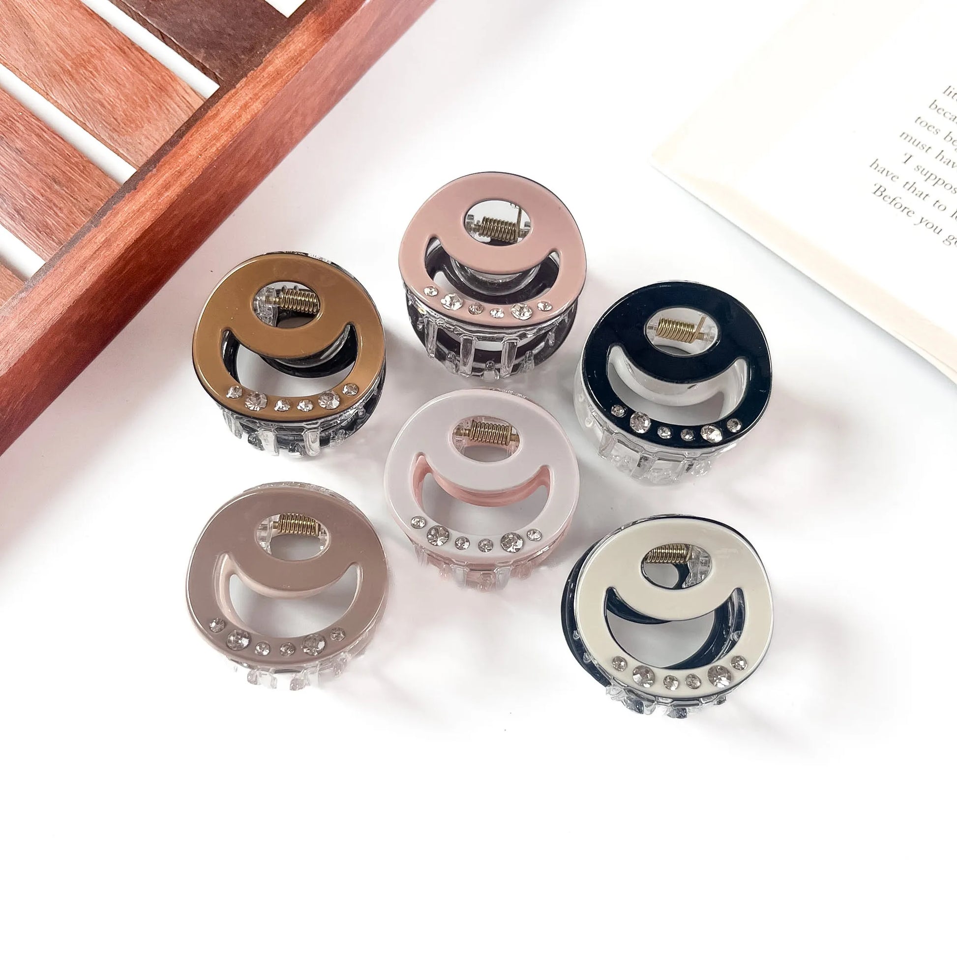 Crescent crystal round claw clip in 6 colours for women