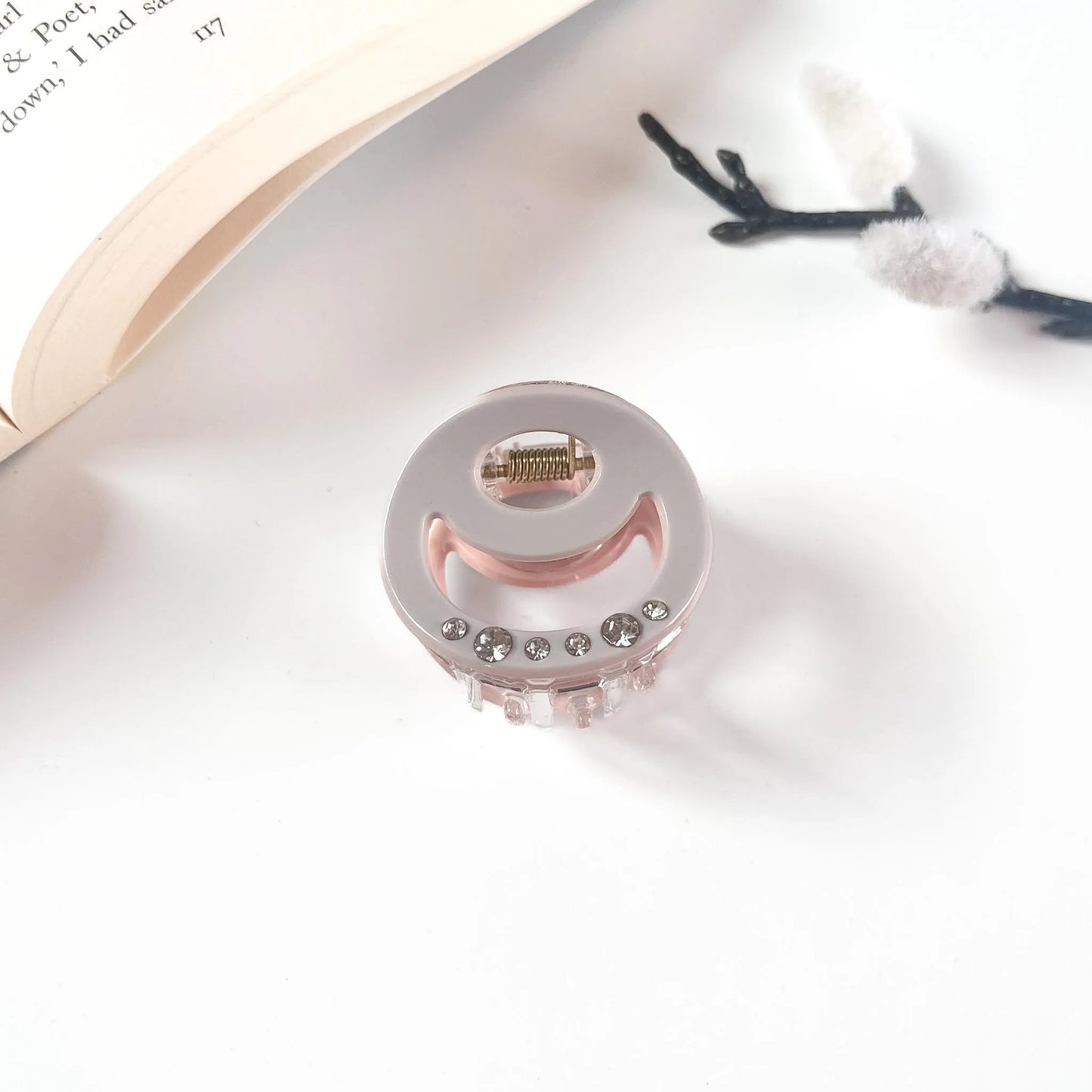 Dusty rose round claw clip for women