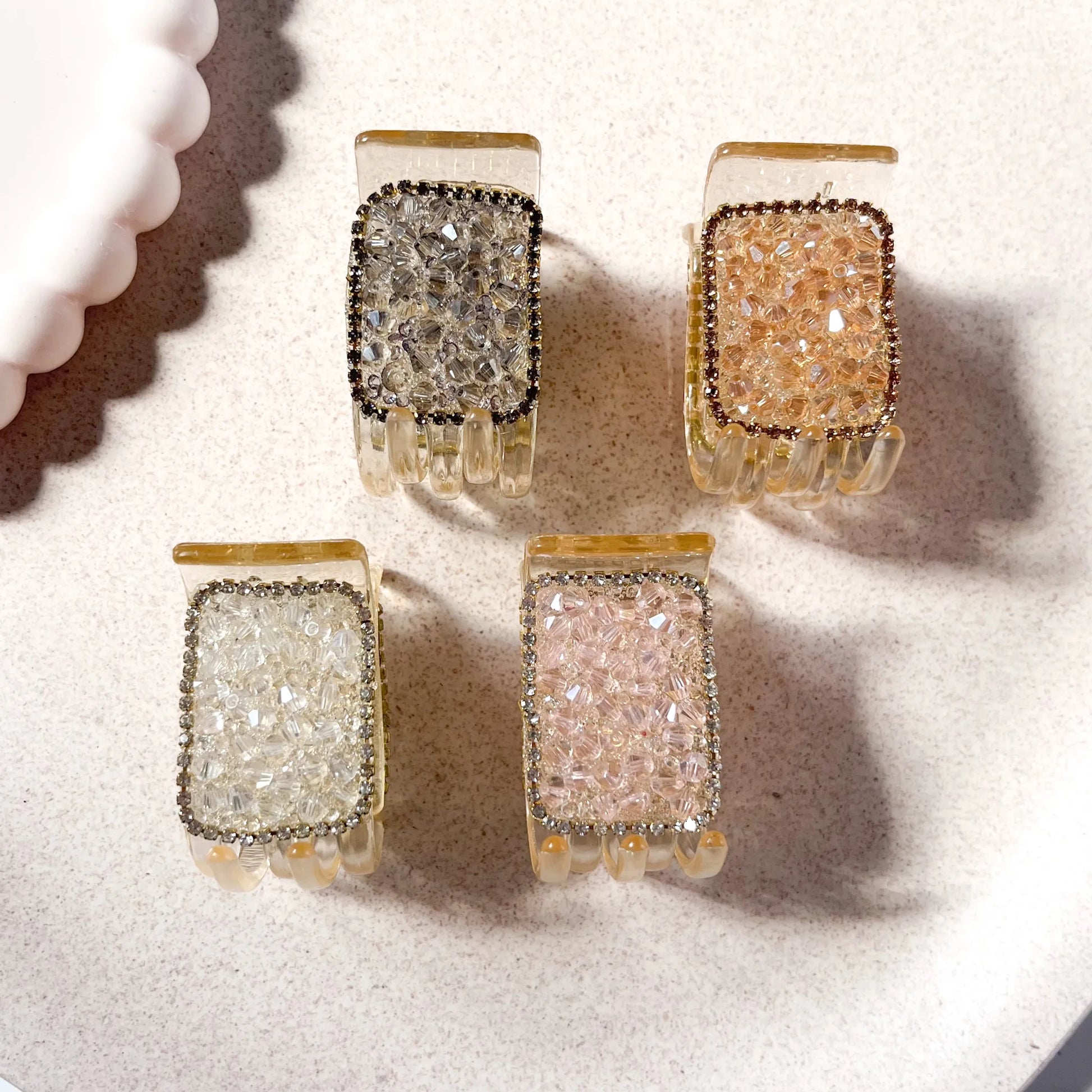 Crystal bead catch clip in 4 colours for women