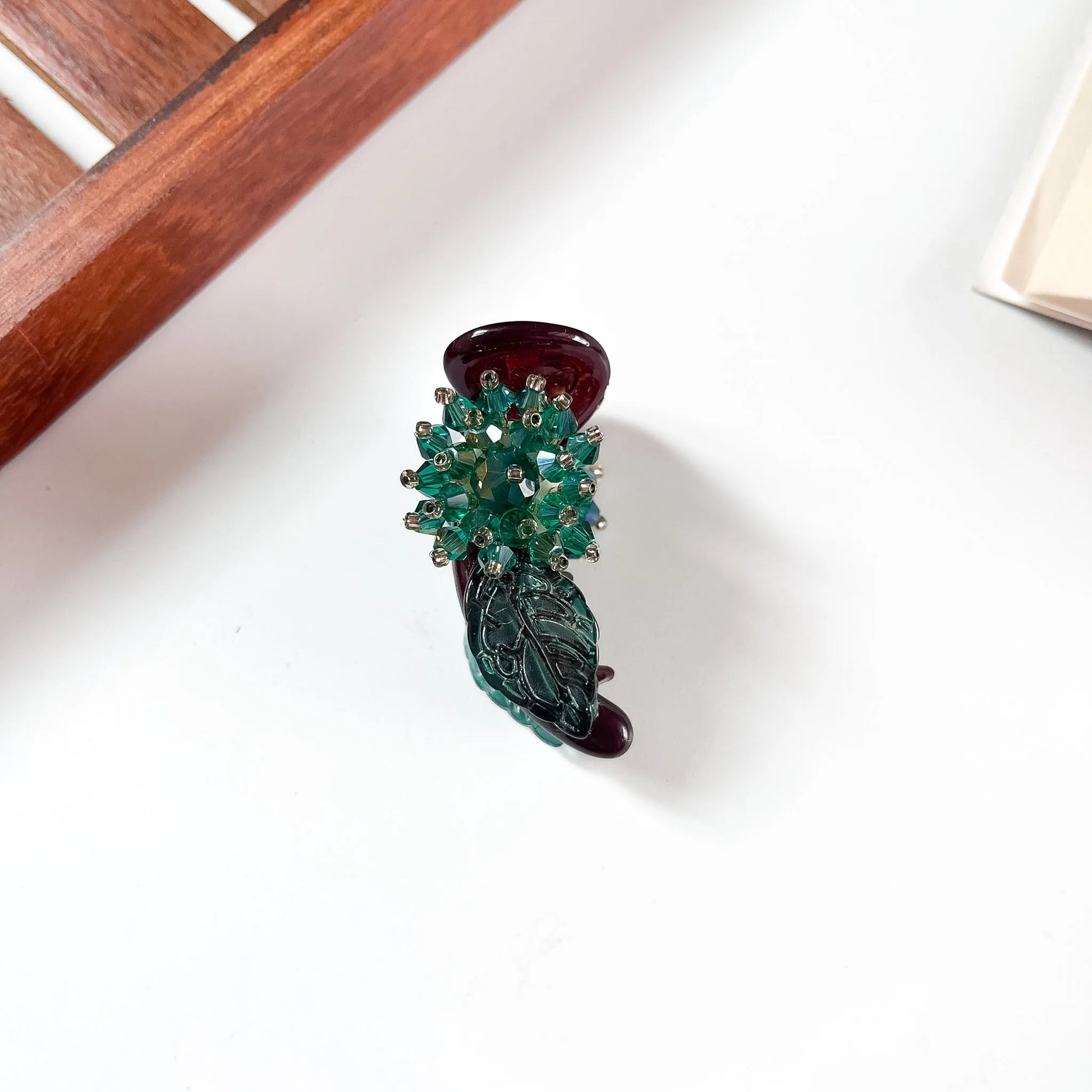 Emerald green crystal flower leaf banana clip for women